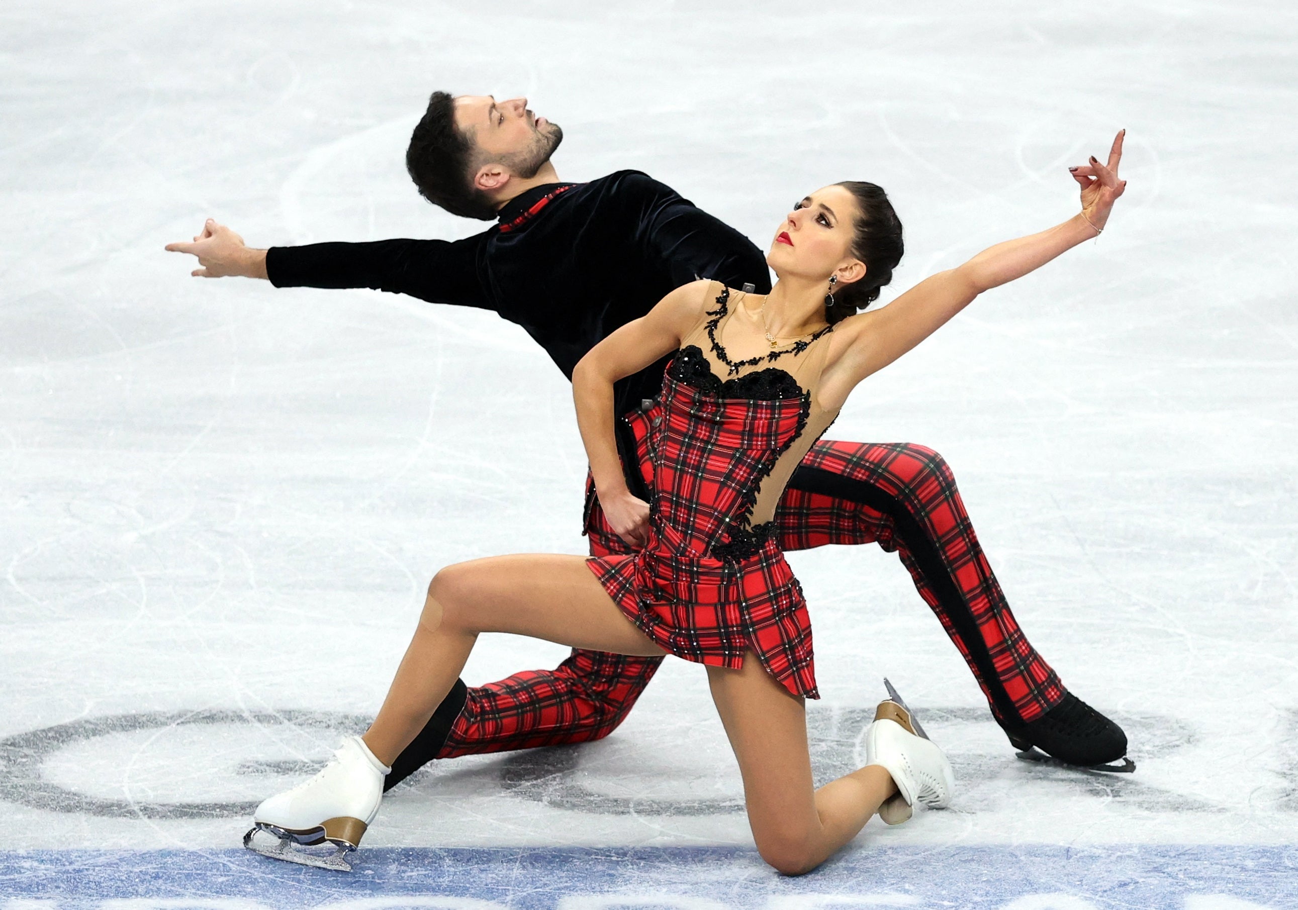 The home crowd in Sheffield showed their appreciation for the Scottish-themed free dance routine