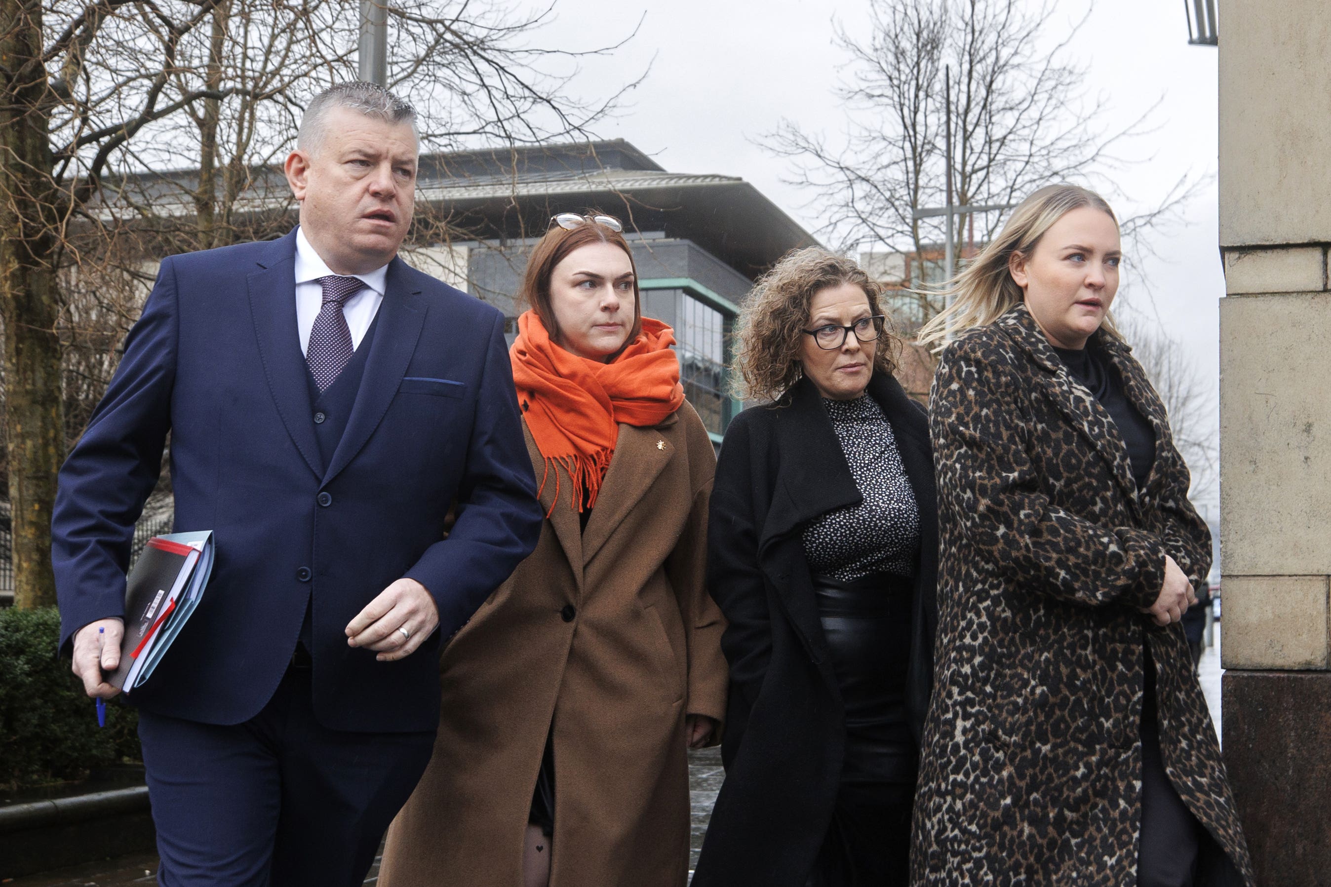 Solicitor Niall Murphy and Fiona Donohoe, the mother of Noah Donohoe (PA)