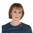 Head shot of Anne McElvoy