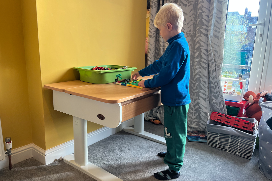 <p>Make sure you choose a desk with floor space and growing little ones in mind </p>