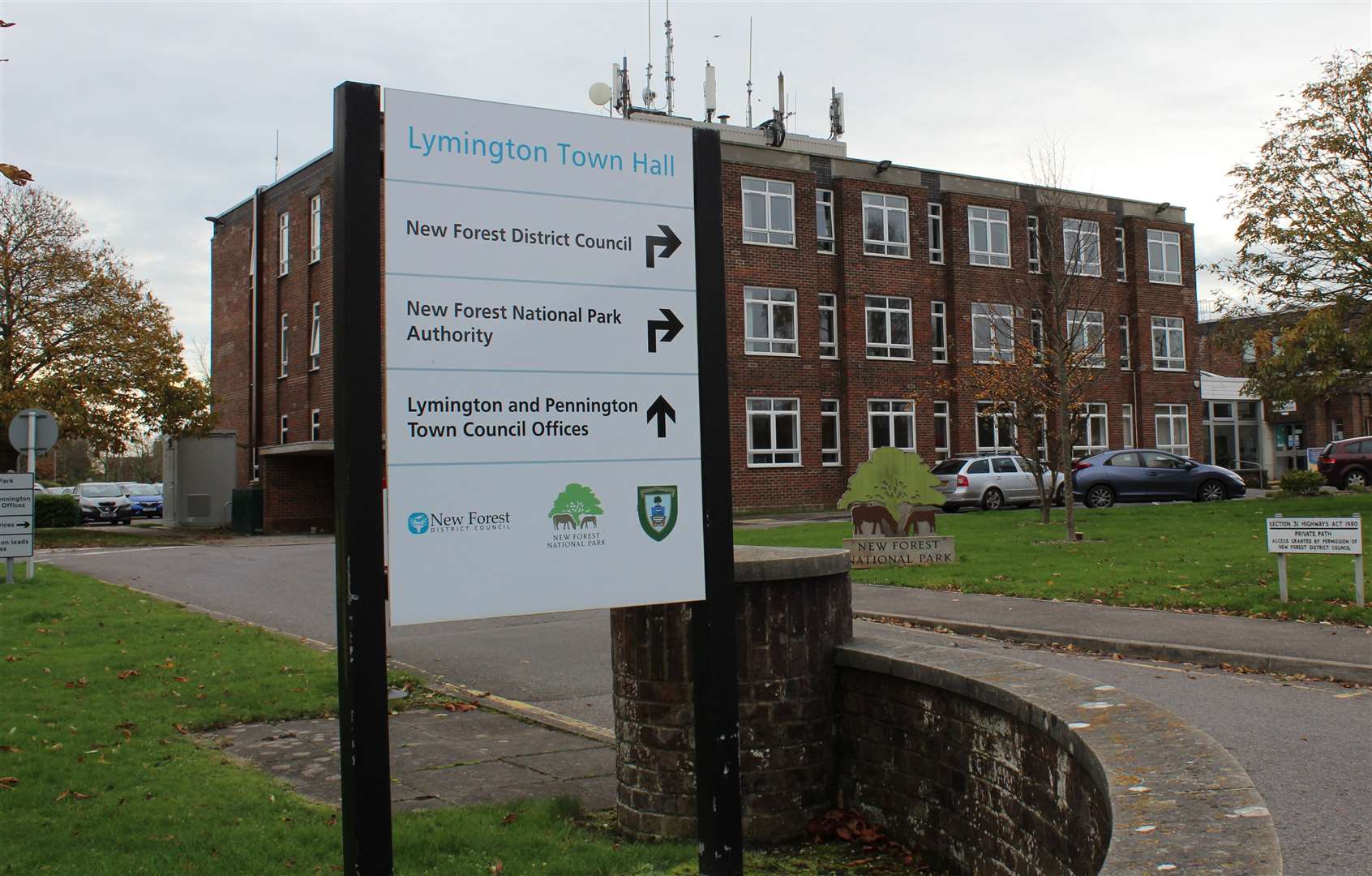 <p>Lymington Town Hall</p>