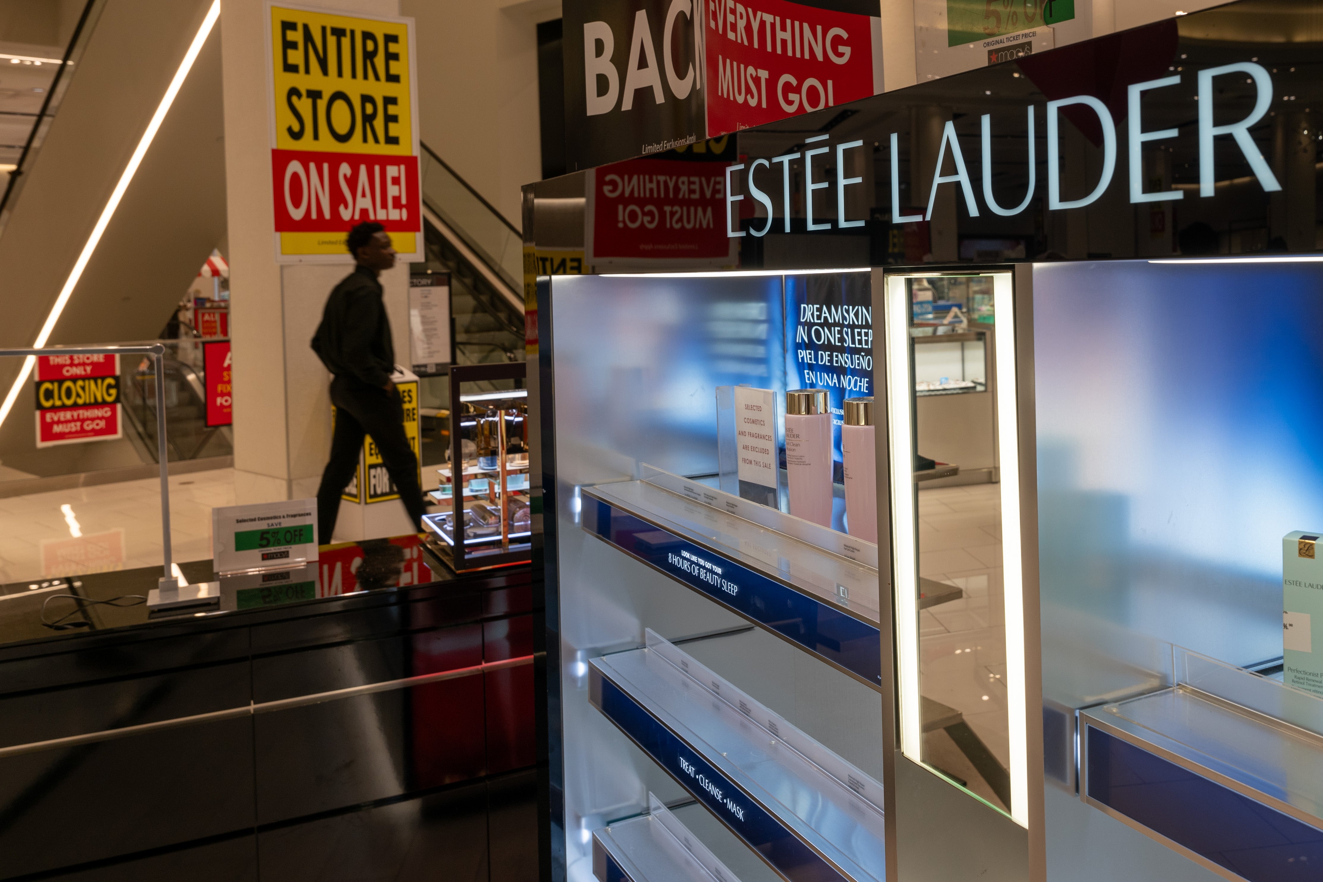 Legal filing argues that Estee Lauder earned significant new revenue from technology the startup developed