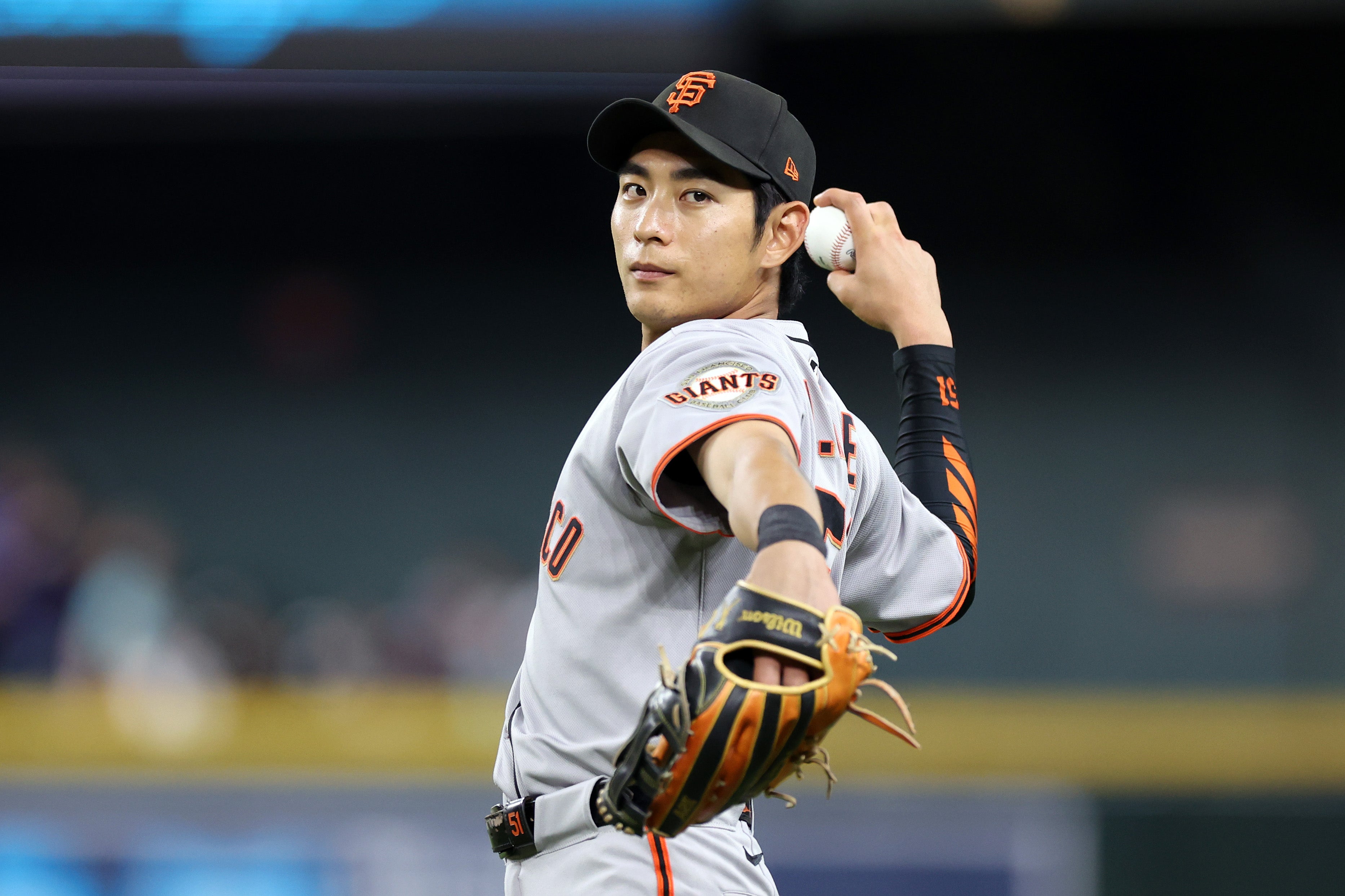 San Francisco Giants star Jung Hoo Lee was detained by immigration officials, prompting Representative Nancy Pelosi, a California Democrat, to intervene