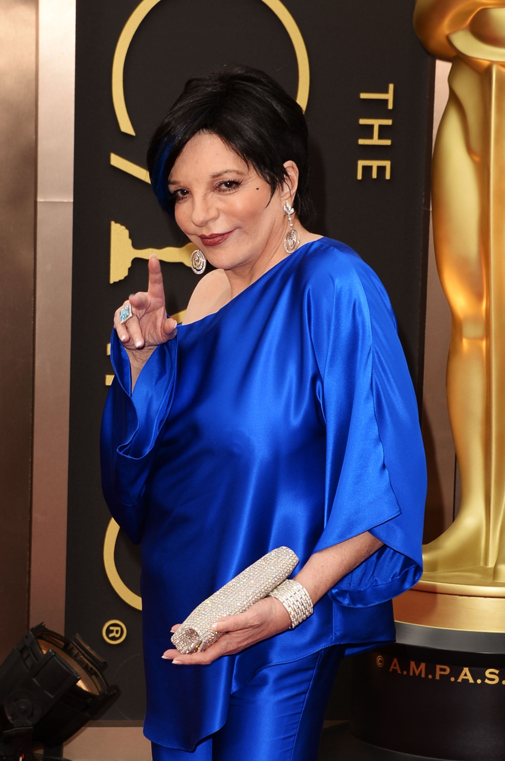 Liza Minnelli clarifies how much AI was used in her new song