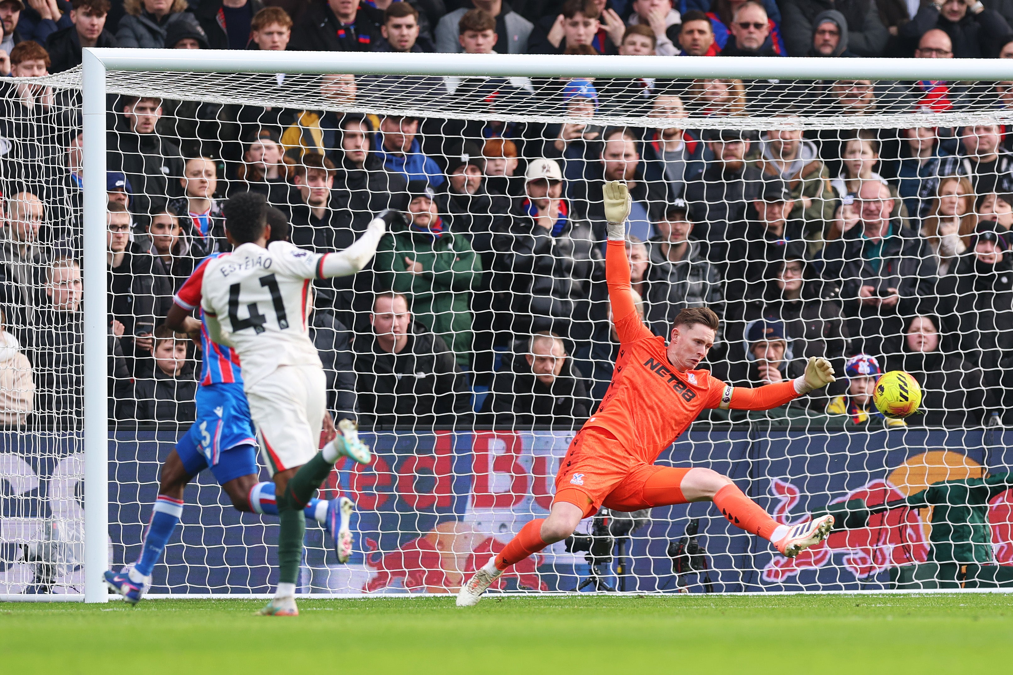 Estevao impressed in the absence of Cole Palmer