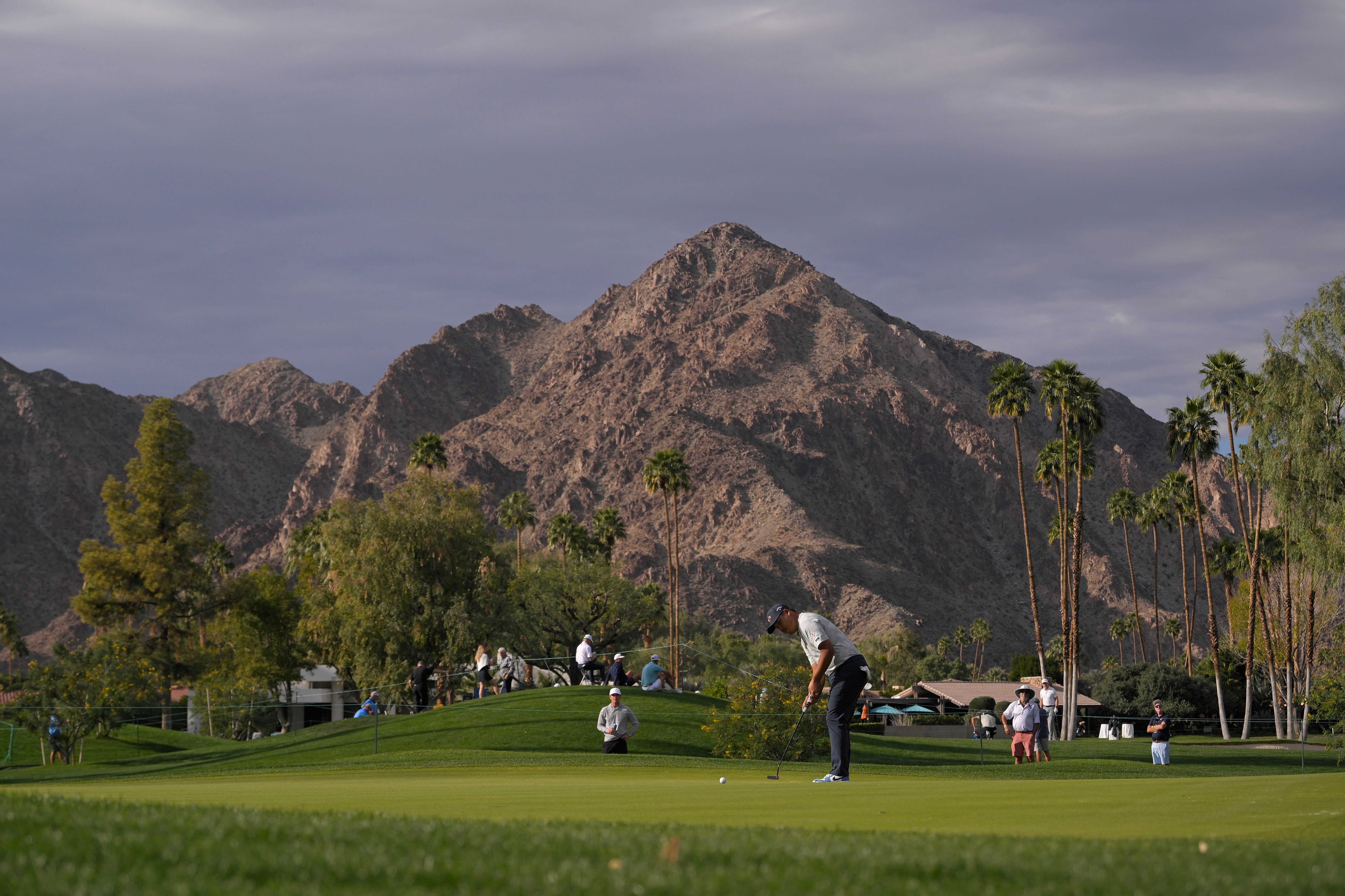 Si Woo Kim will take a one-shot lead into the final round at La Quinta