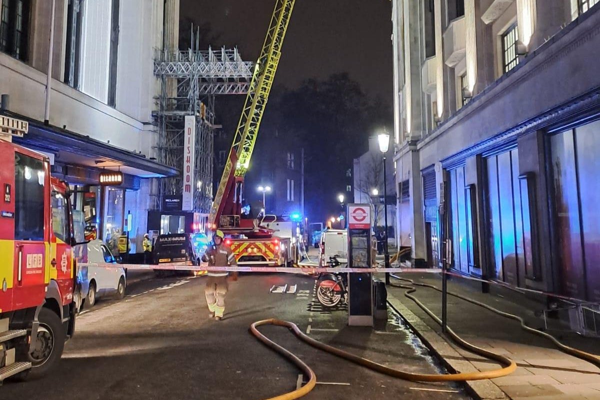 80 firefighters tackled the blaze on Kensington High Street