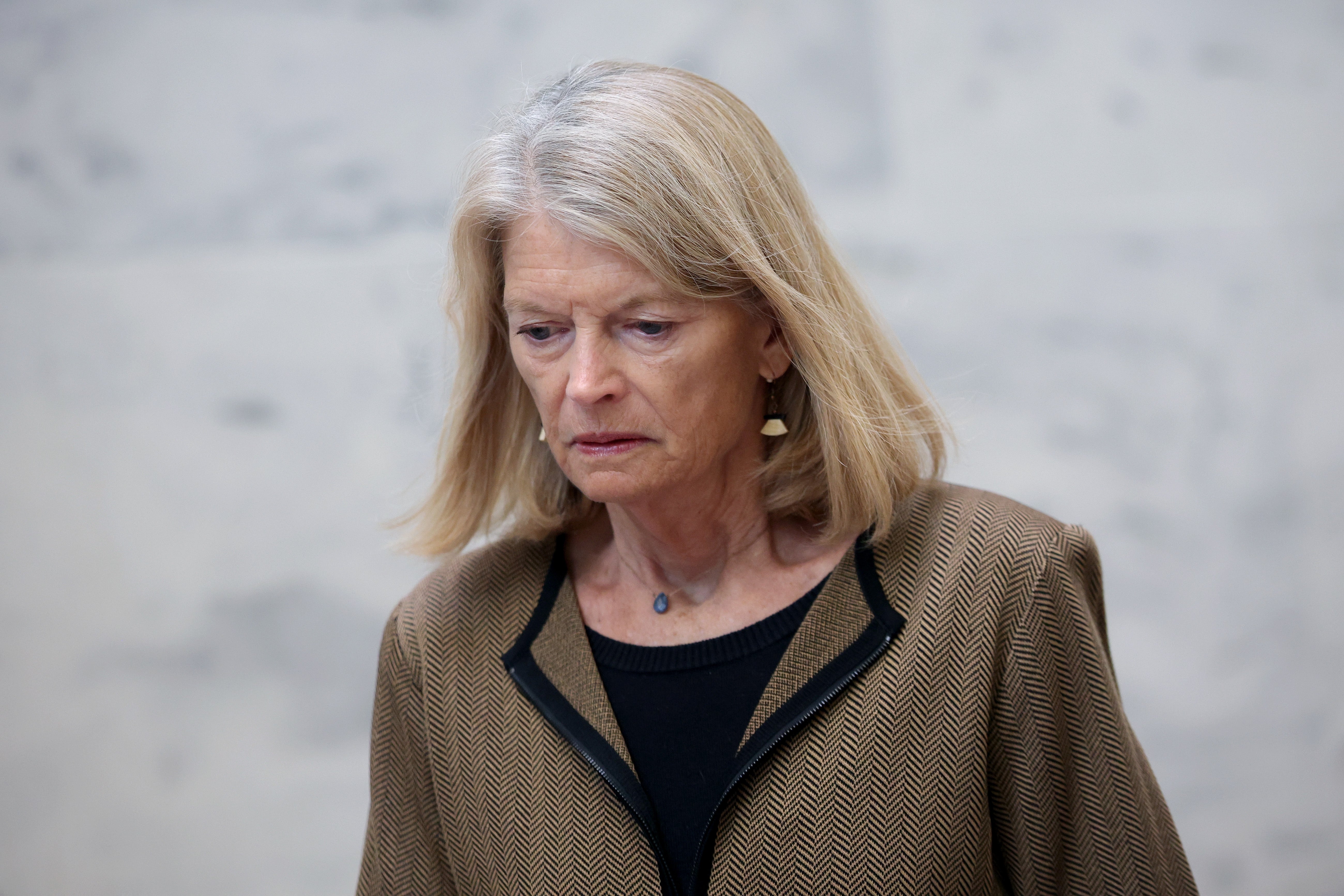 U.S. Sen Lisa Murkowski (R-AK) has hit out at Secretary of Homeland Security Kristi Noem