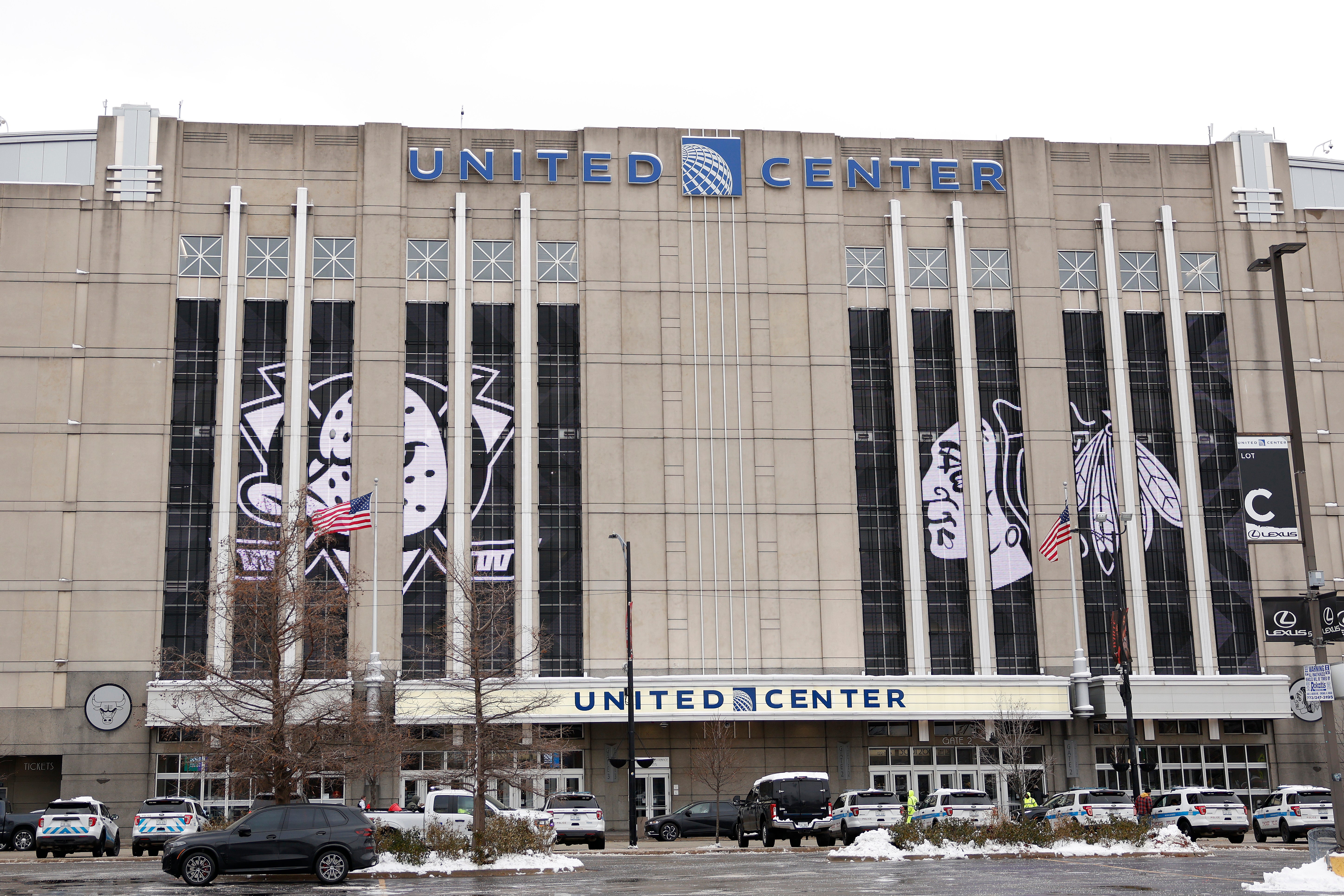 The united Center will become the first major U.S. sports venue to offer THC-infused drinks during events