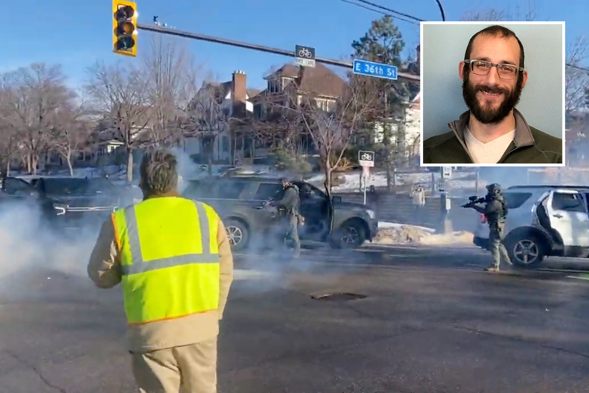 New video angle shows federal agents shooting gas and fleeing after their first confrontation with Alex Pretti