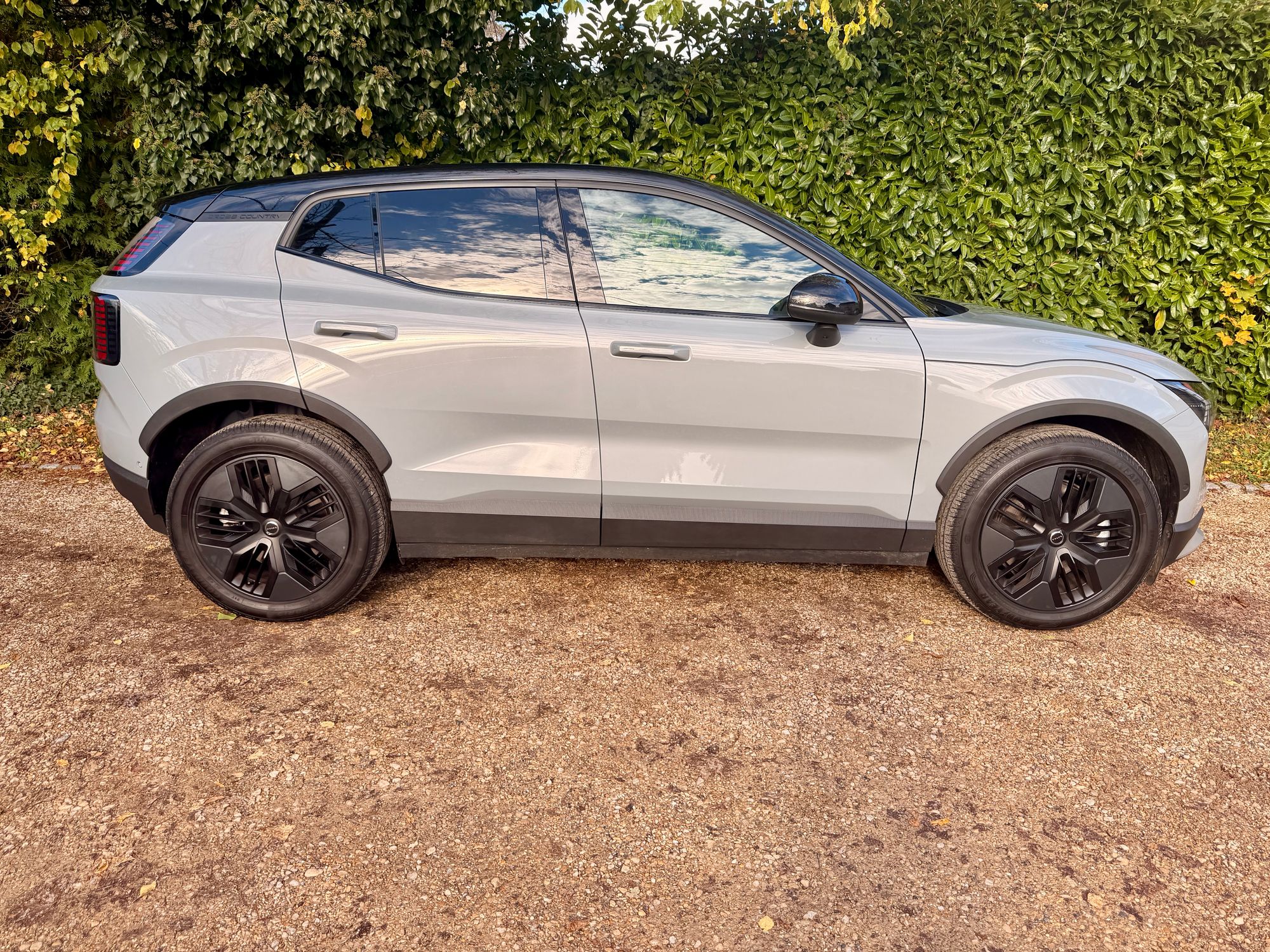 Volvo EX30 Cross Country