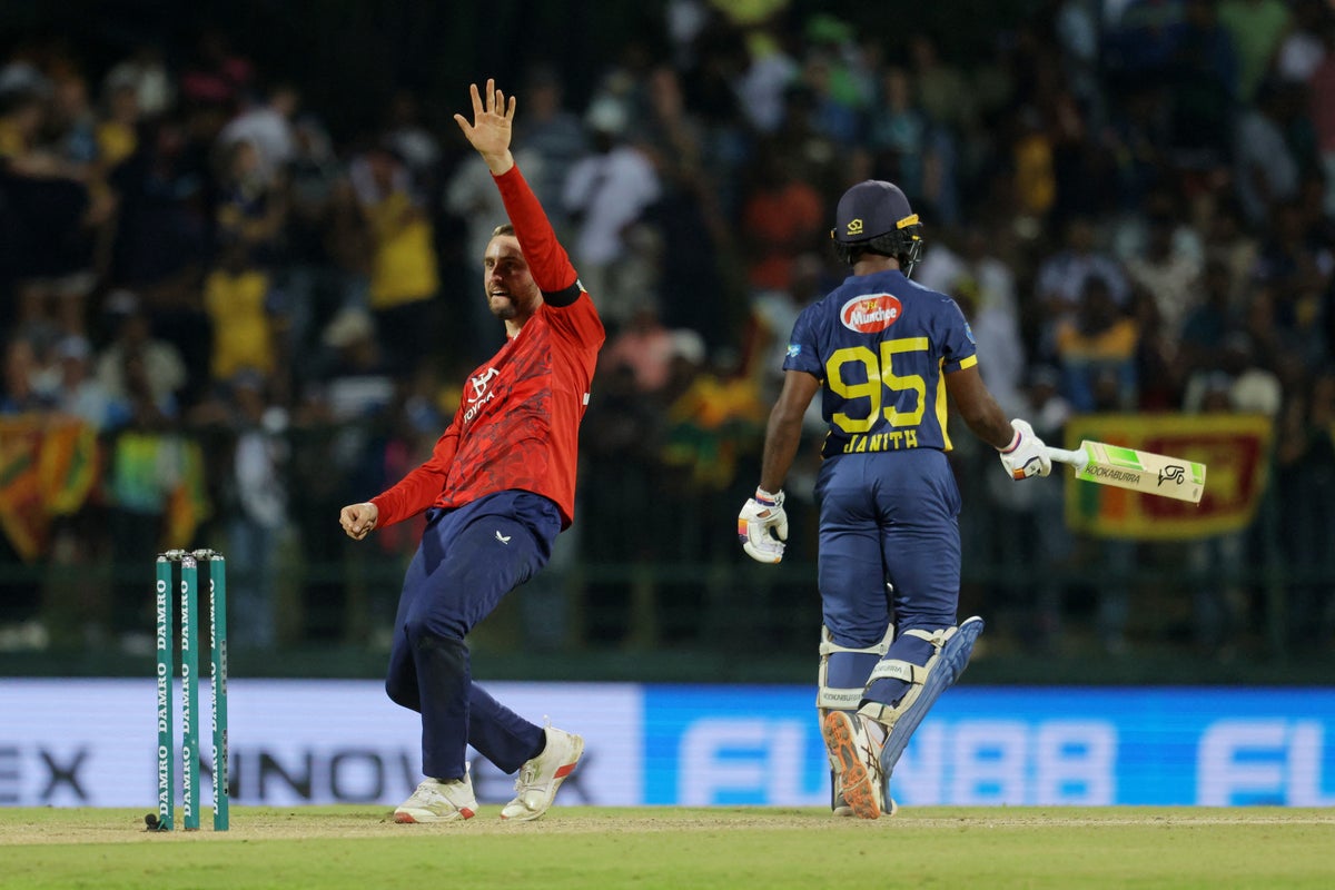 England seal unlikely win over Sri Lanka to clinch series 3-0