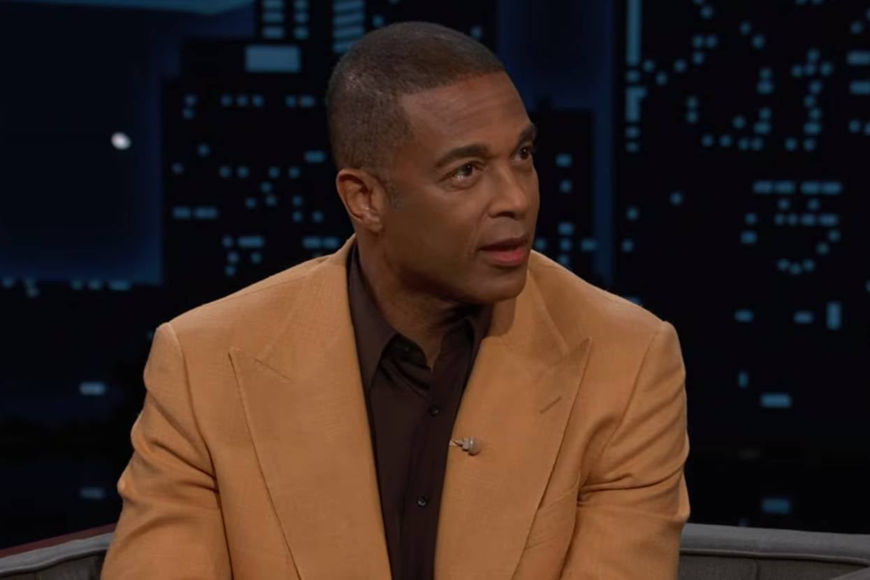 <p>Don Lemon describes his arrest by the FBI to Jimmy Kimmel</p>