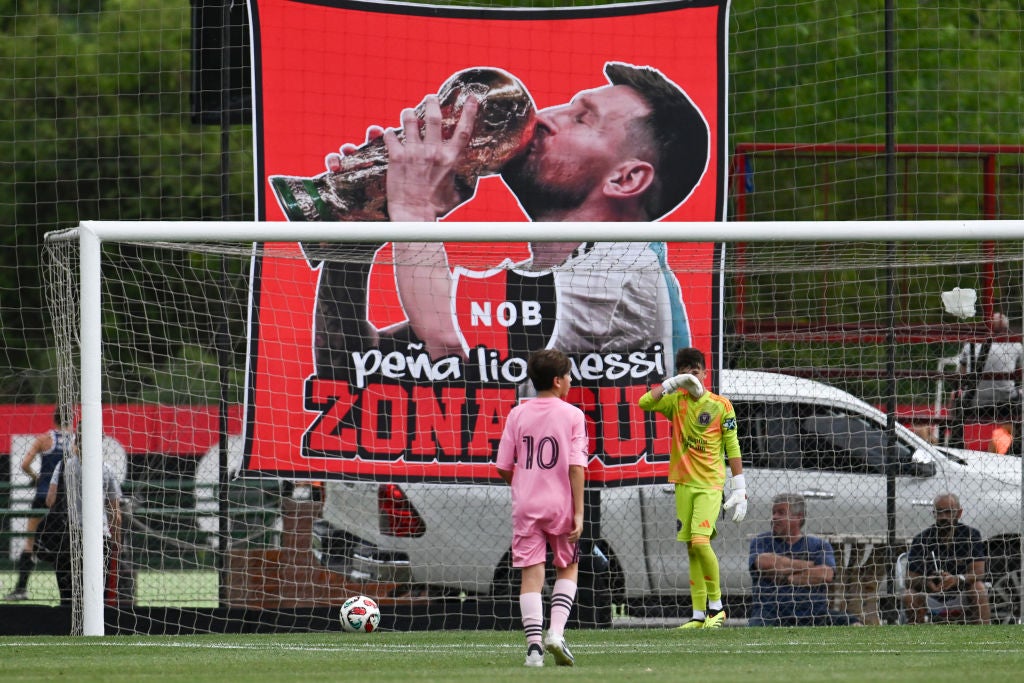 Lionel Messi is deified at boyhood club Newell's Old Boys