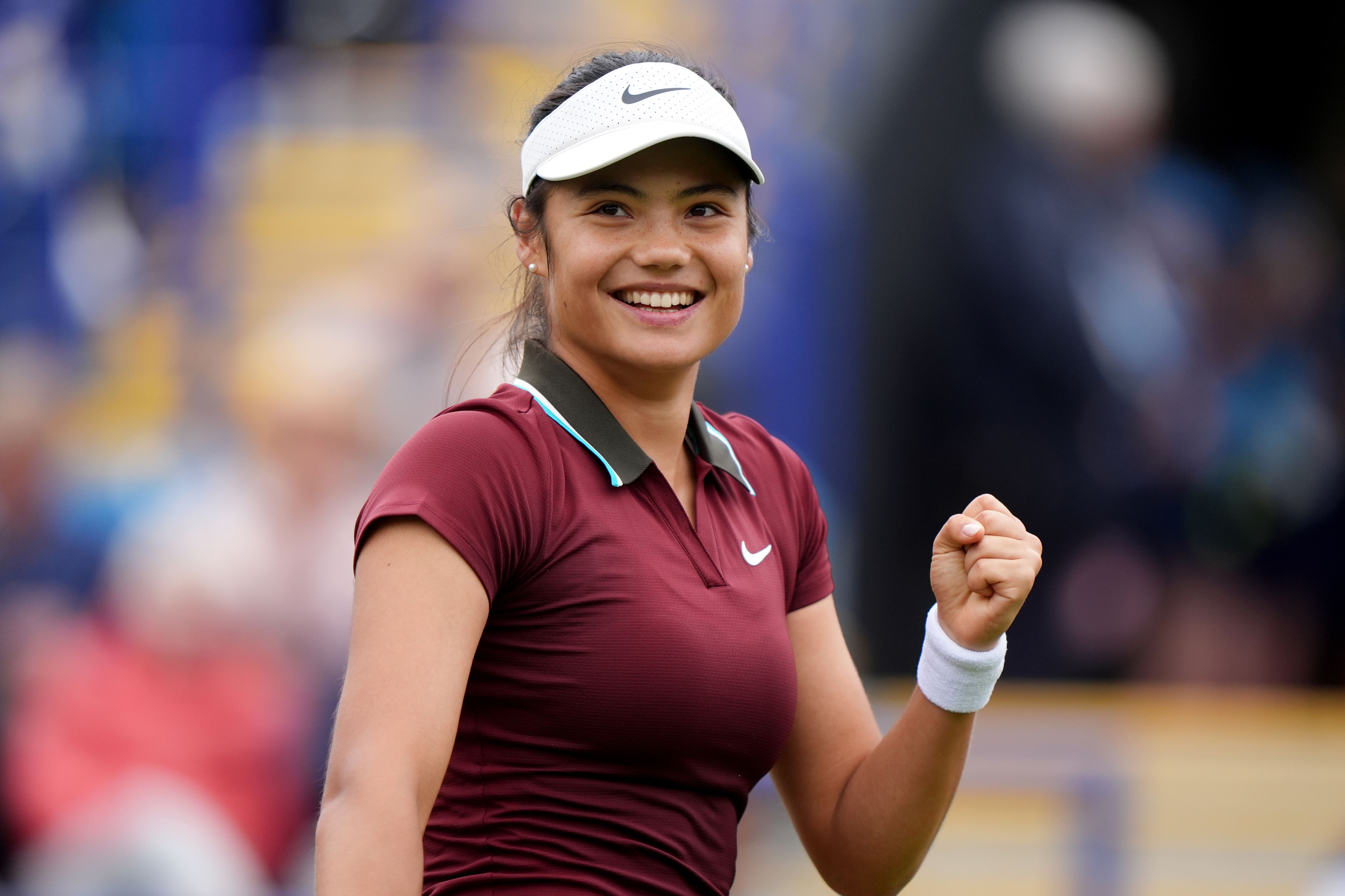 Emma Raducanu cruises into Transylvania Open semi-finals with straight sets win