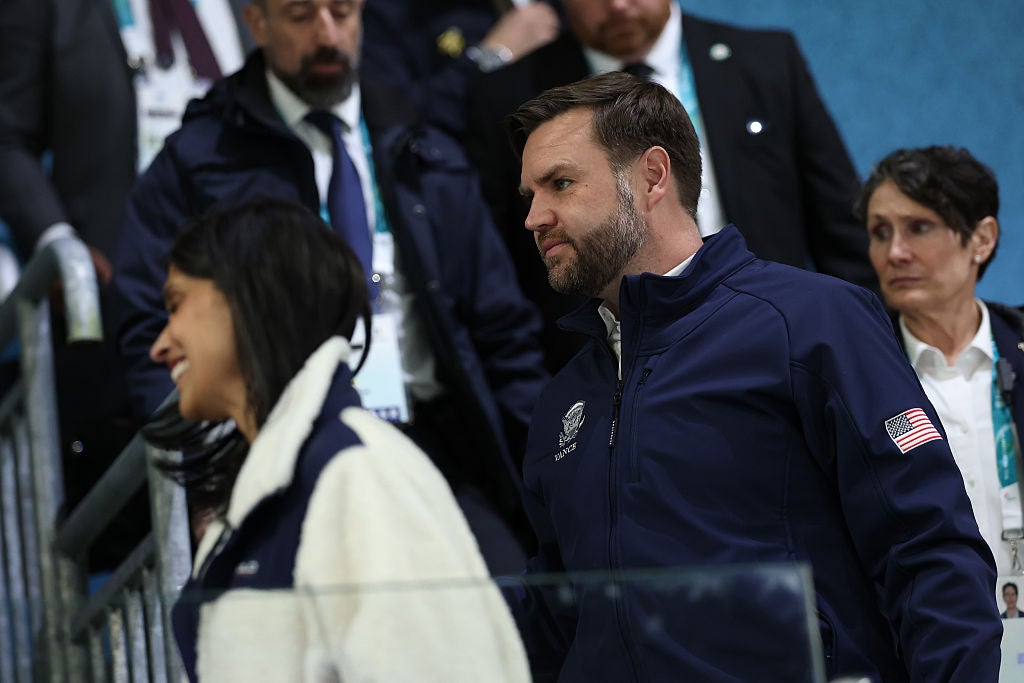 JD Vance stayed under the radar at Team USA's opening hockey game