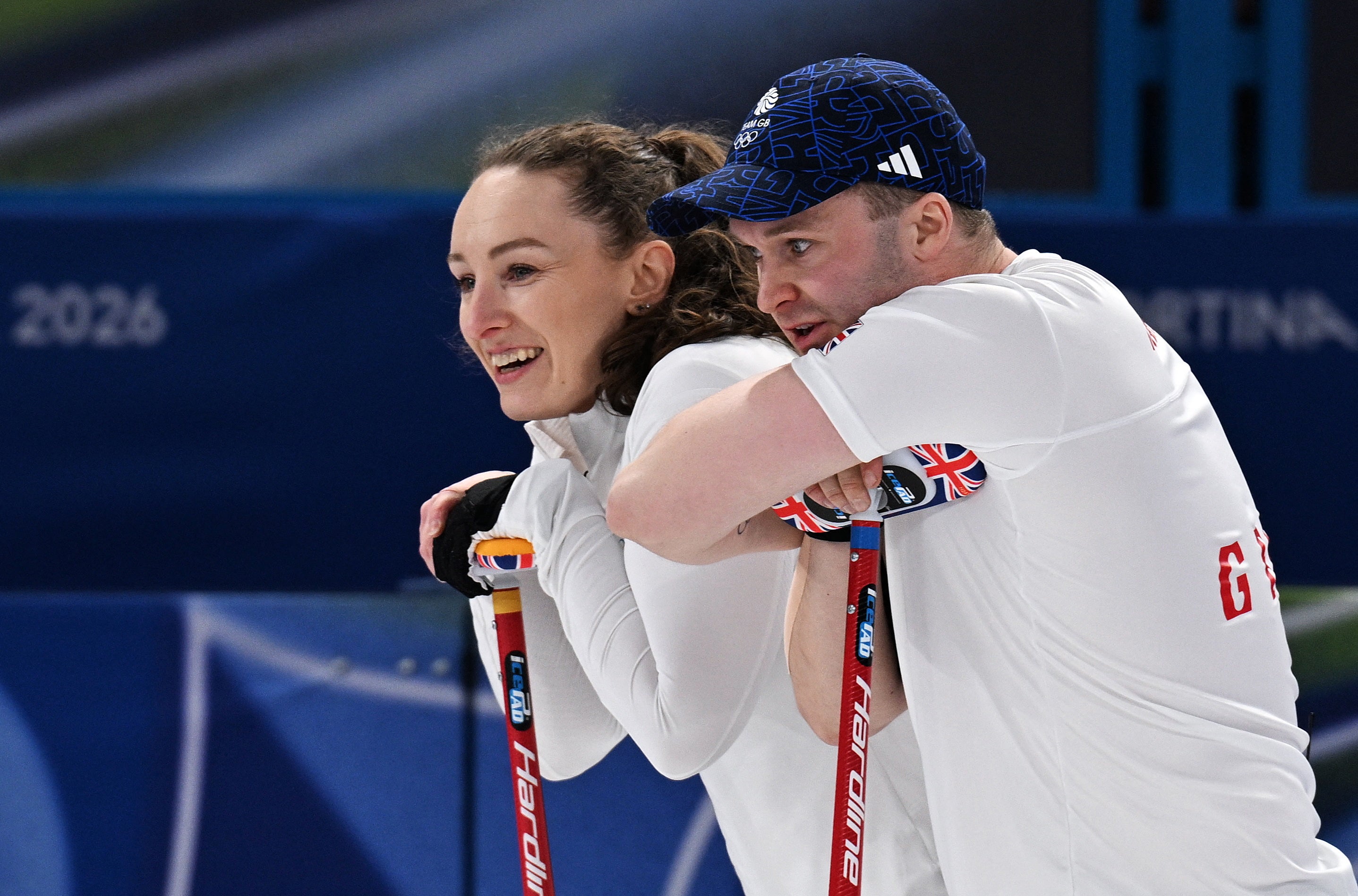Jen Dodds and Bruce Mouat have made a flying start in the mixed curling event