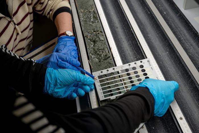 Scientists use Soil Colour Chart to describe sediment cores in colour and structure