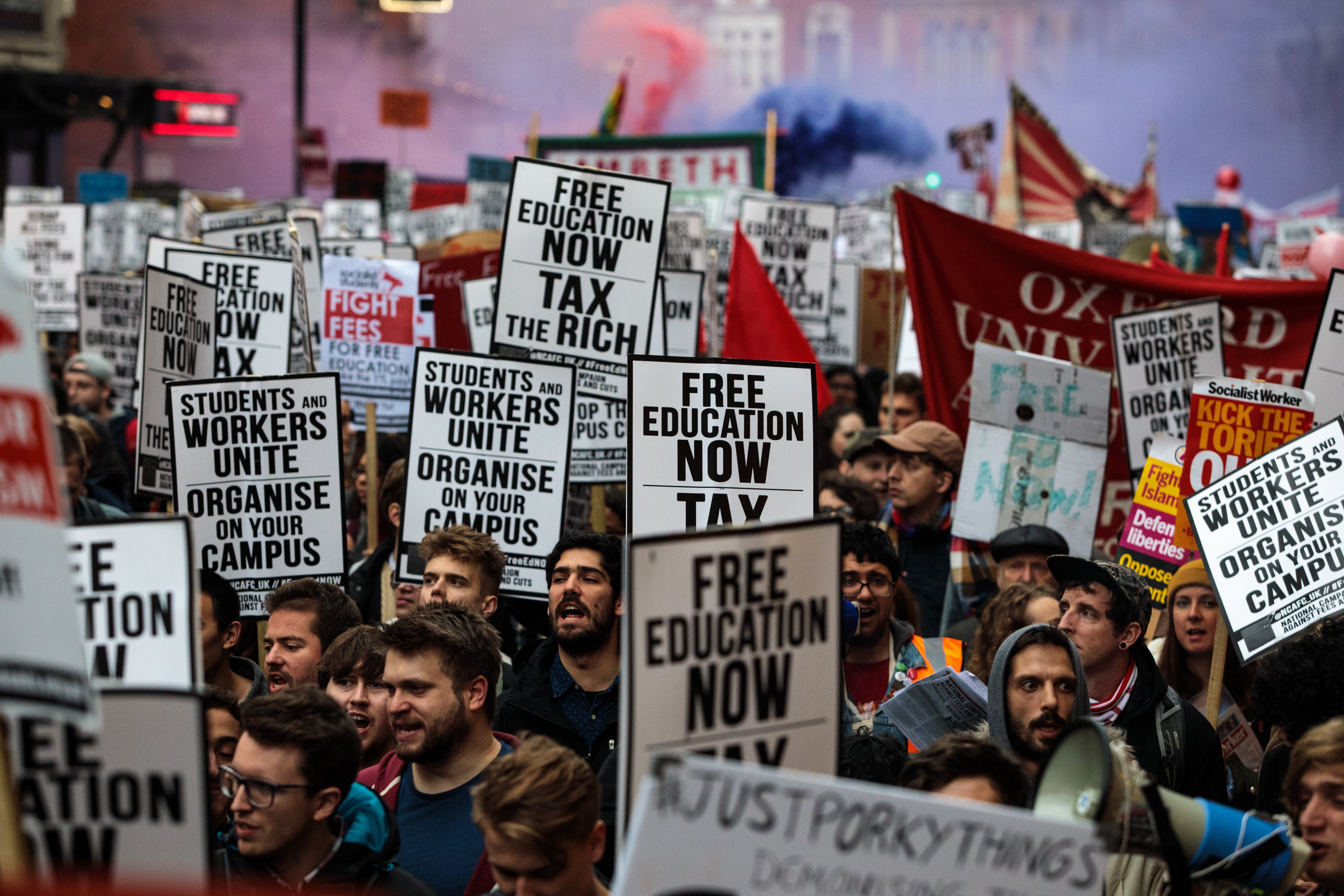 Thanks to savage interest rates, many graduates in England, who now have an average student loan debt of £53,000, are facing retrospective repayments of student loans that will amount to £100,000 or more