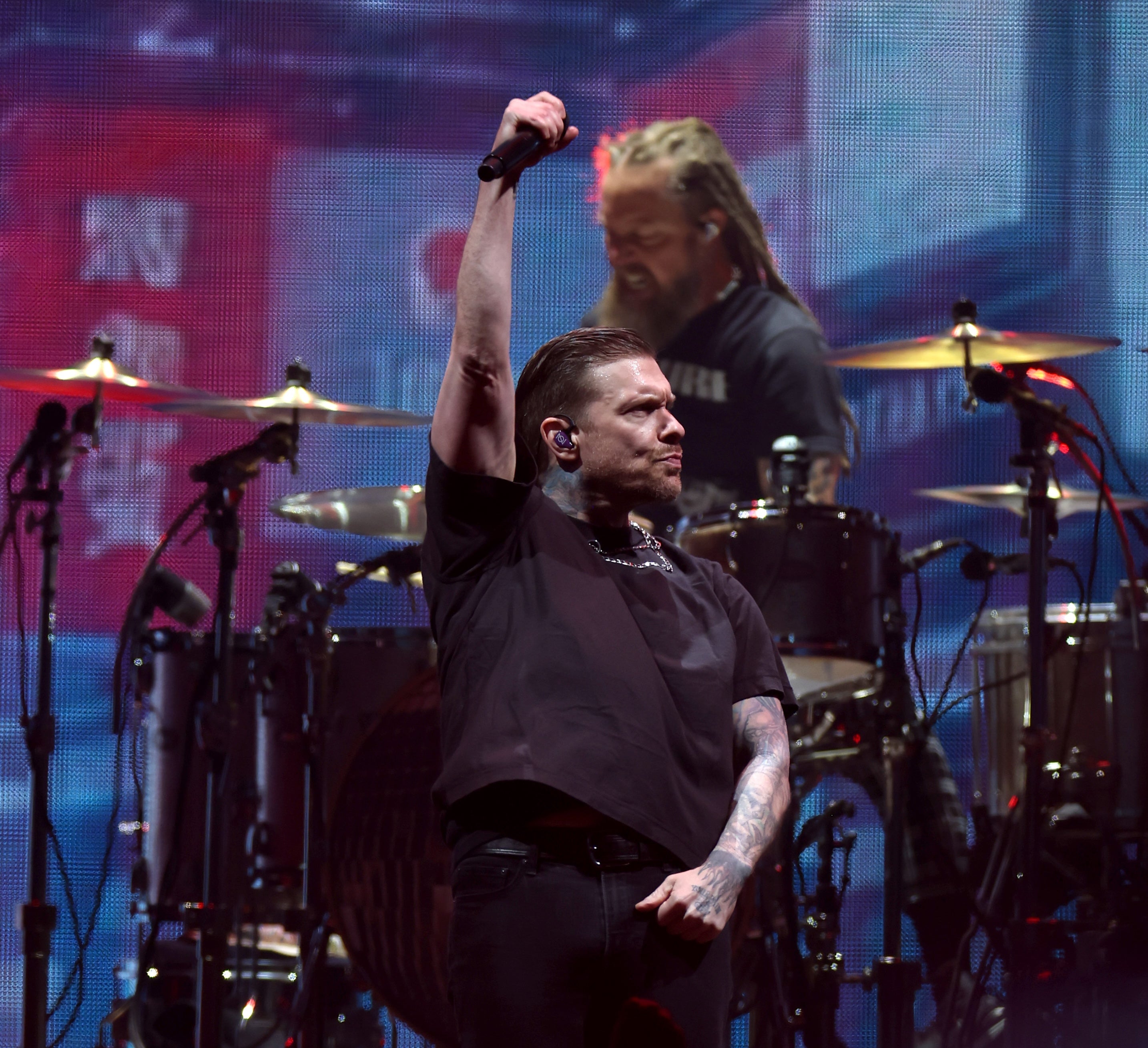 Rock set Shinedown pulled retired of Kid Rock's state euphony festival, citing that their ngo is to 'bring each group together'