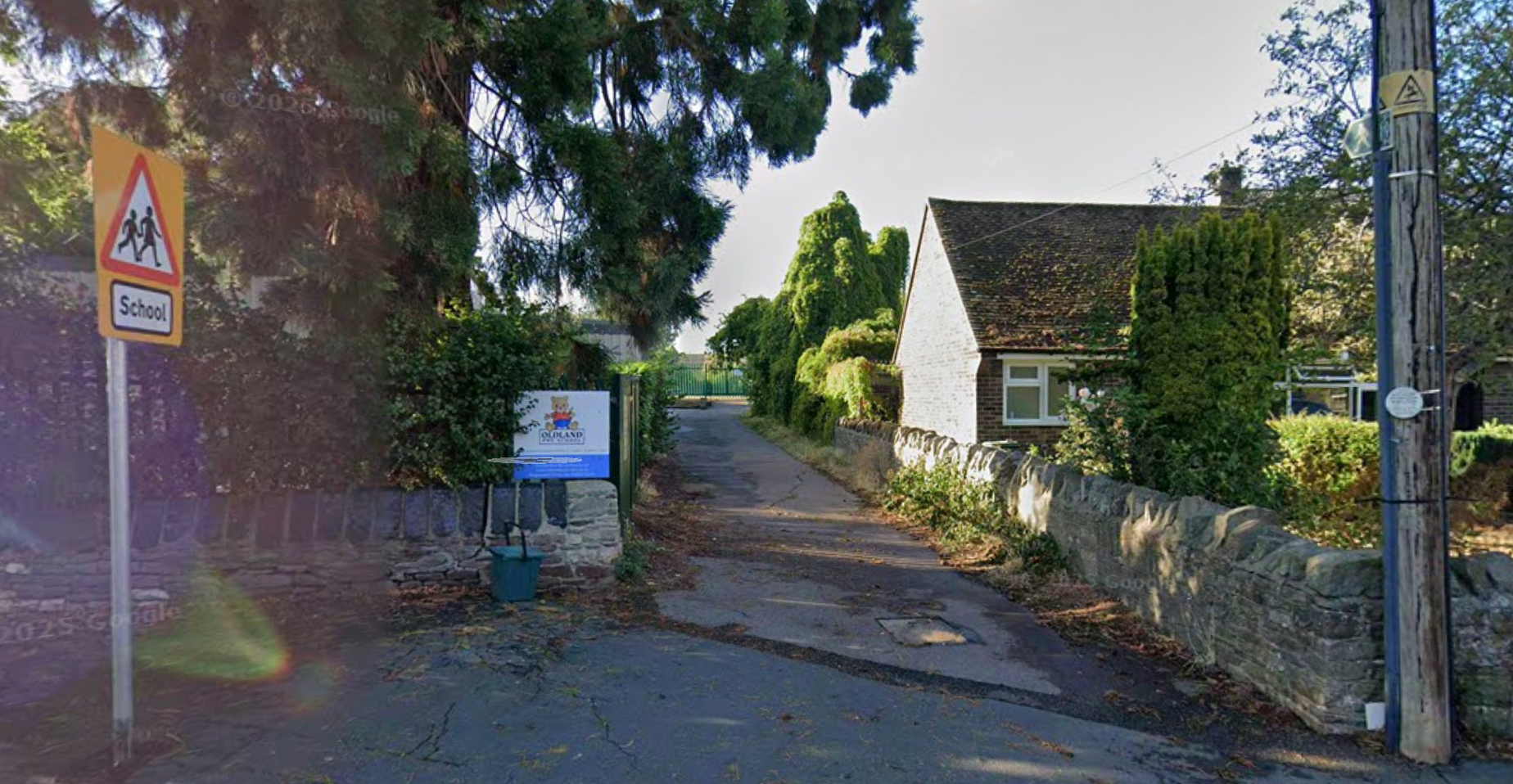 Oldland Pre-School has closed due to the burst water main