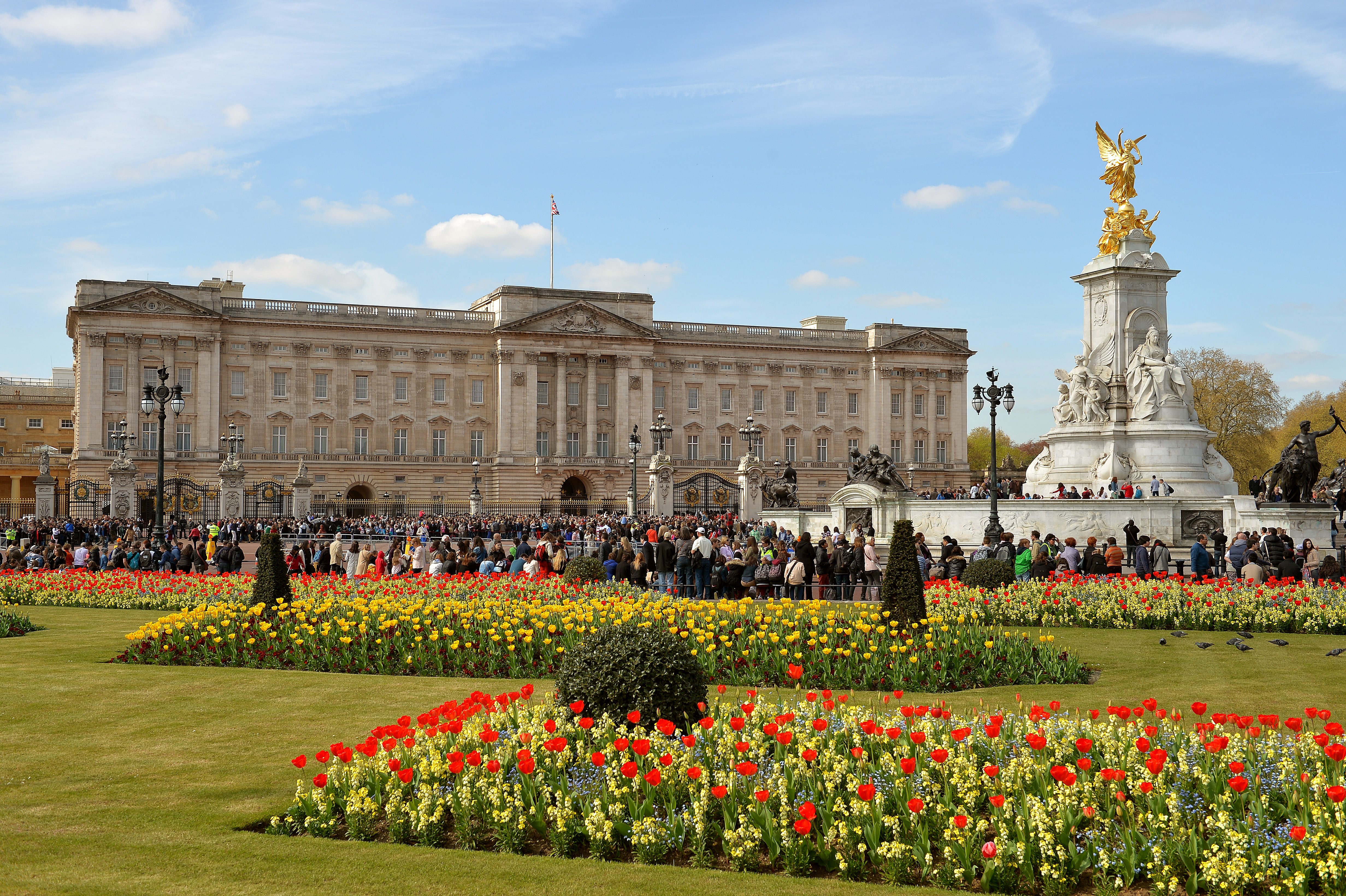 Andrew invited Epstein and the Romanian woman to Buckingham Palace