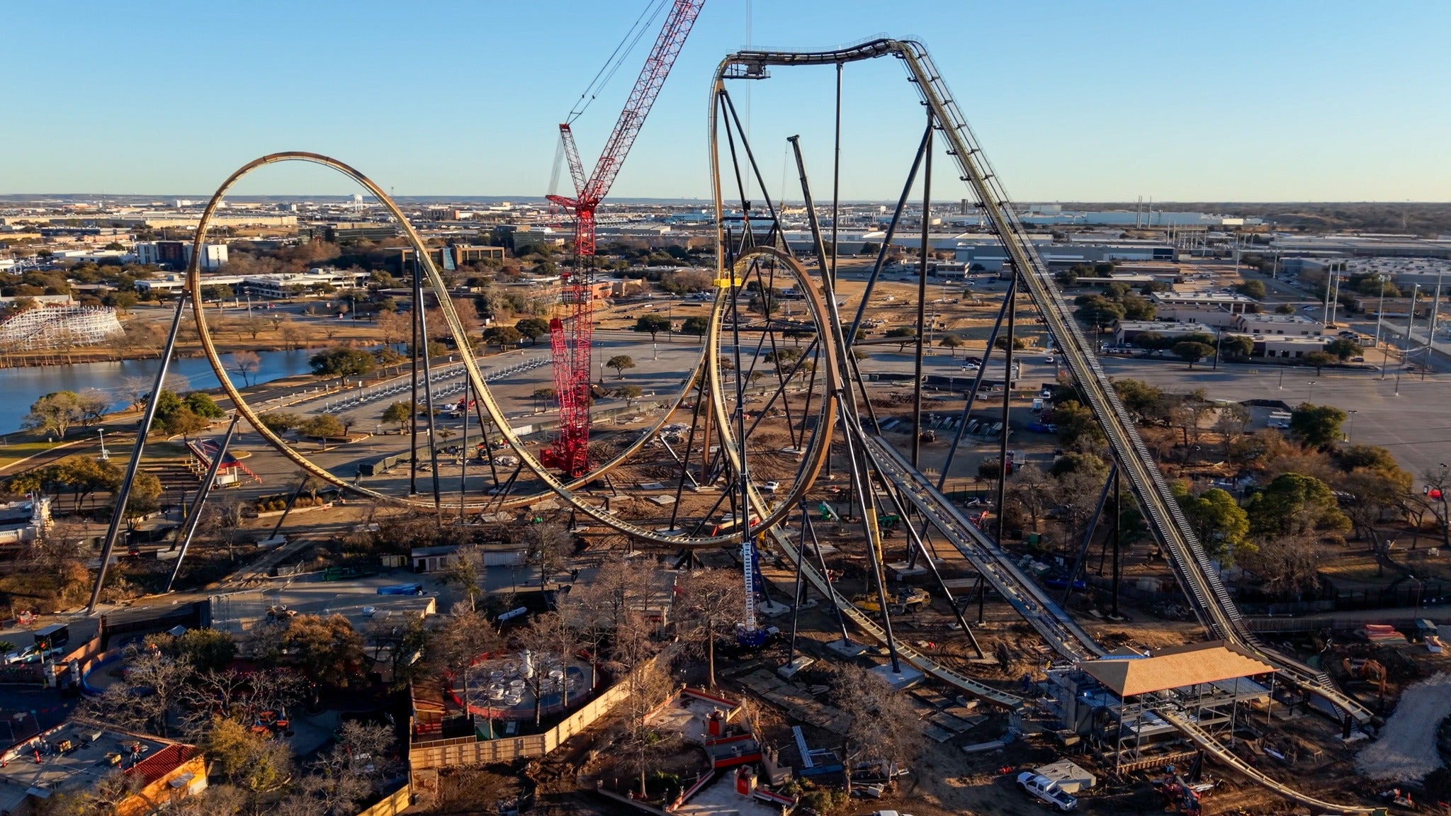 Tormenta Rampaging Run will claim six records when it opens, including tallest (309 feet) and fastest (87mph) dive coaster