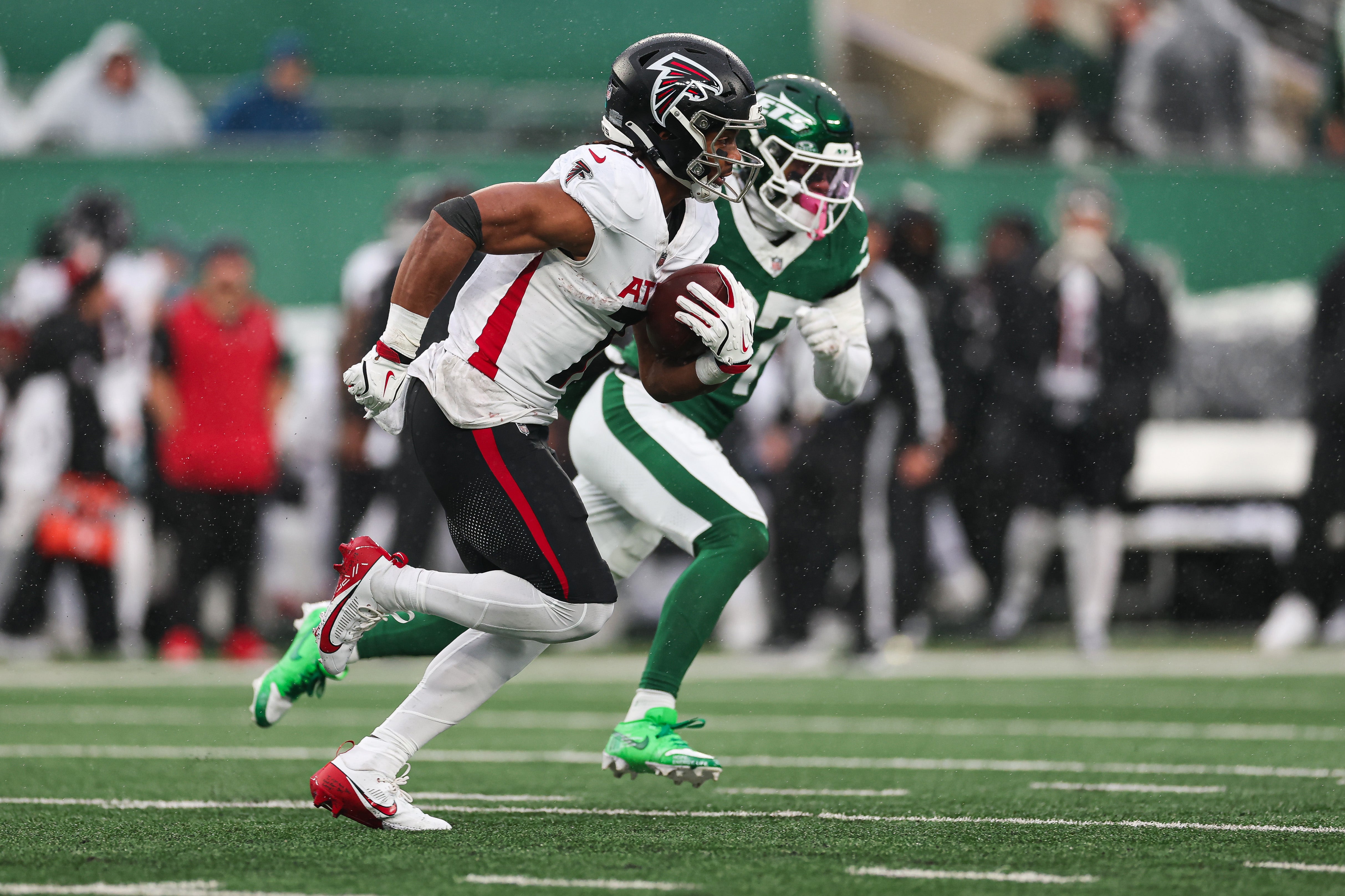 Pearce was a first-round pick in 2025 for the Atlanta Falcons and was third in NFL defensive rookie of the year voting this past season.