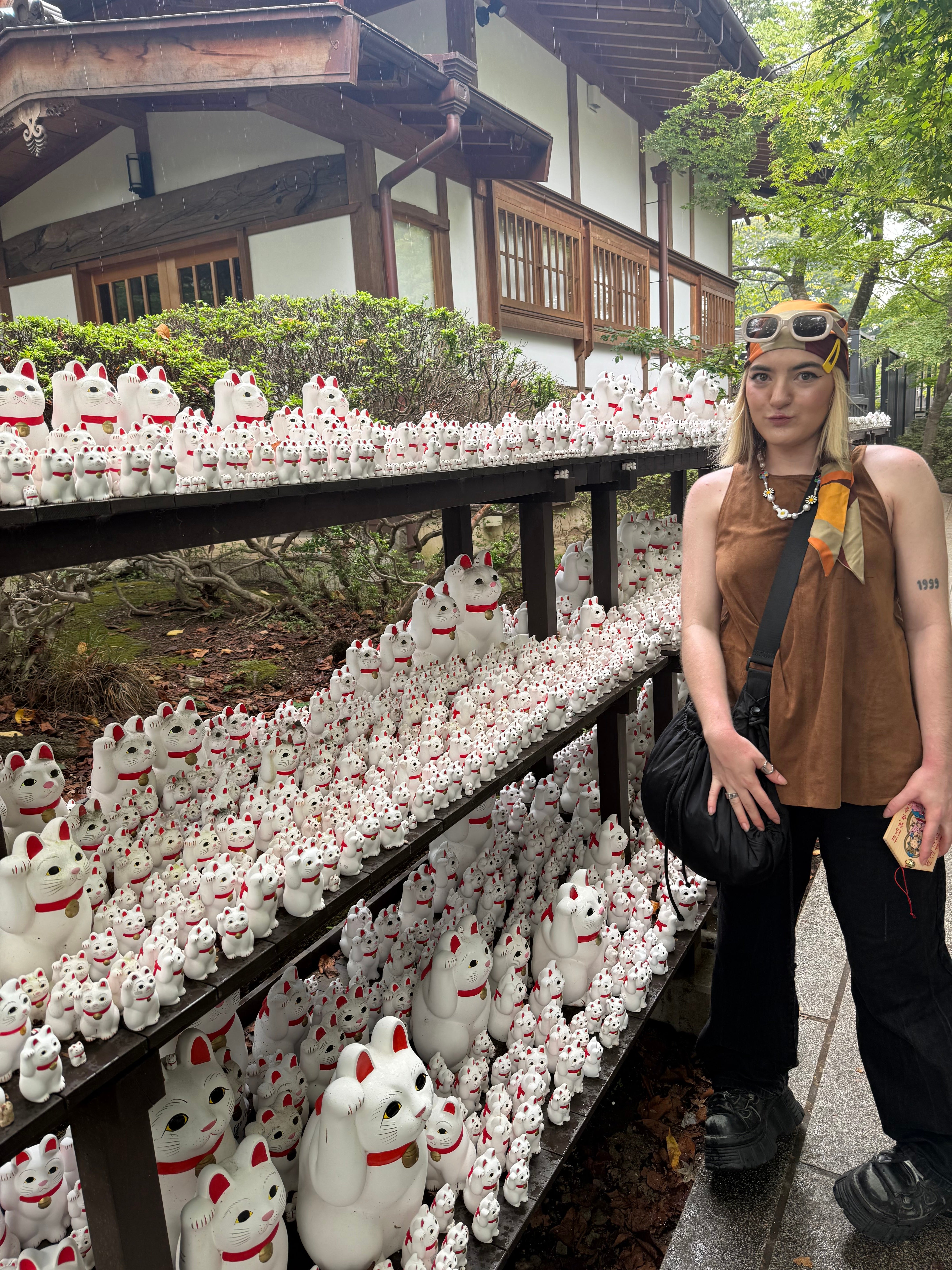 Ms Rose was able to travel in Japan after her detention ended and is now sharing her story on her TikTok account @hyakuban7