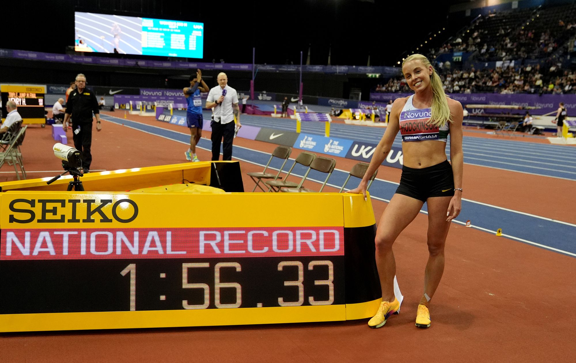 Keely Hodgkinson smashed her own national indoor record over 800m