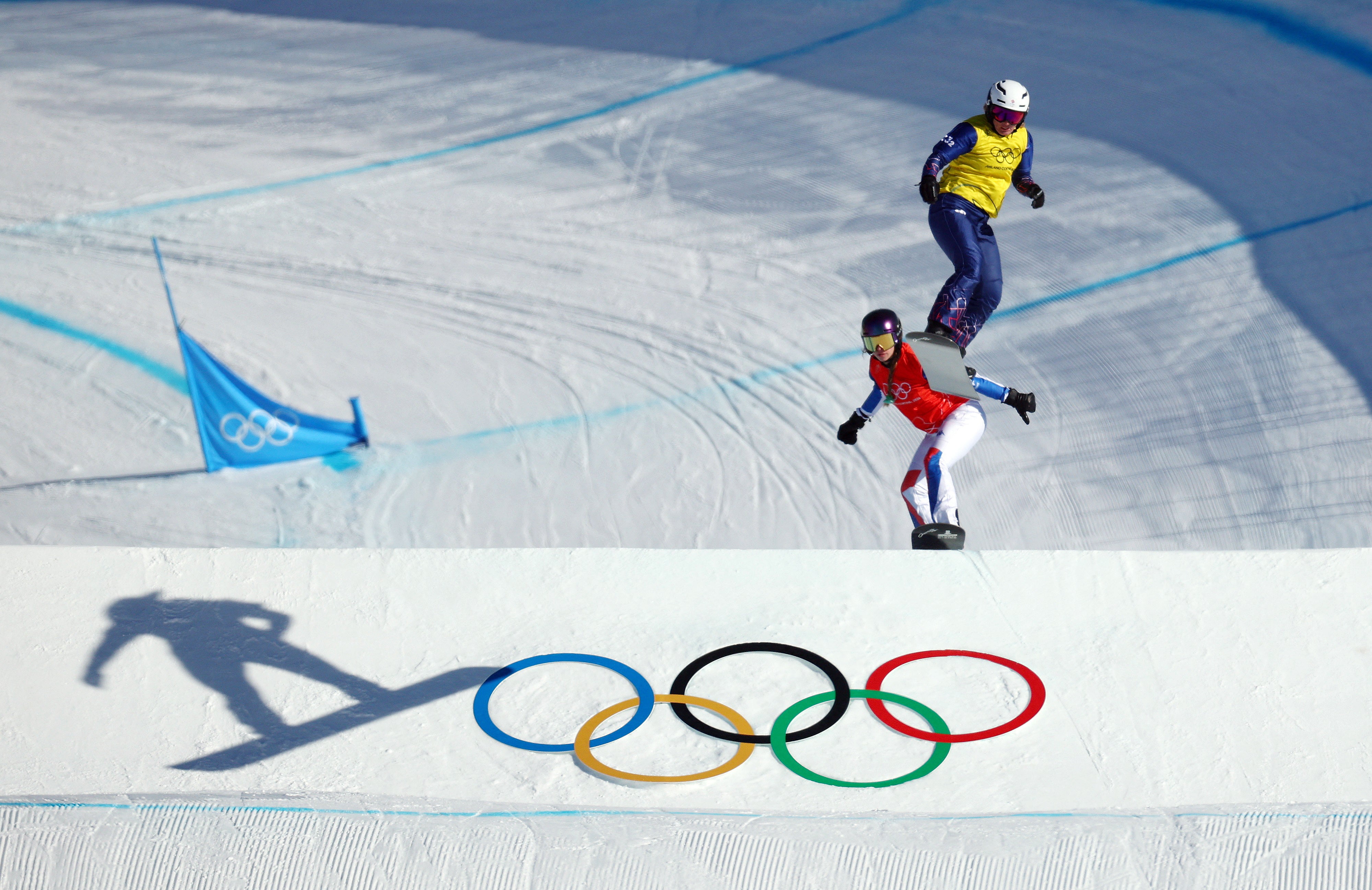 Bankes won the semi-final with a brilliant overtake of Lea Casta on France