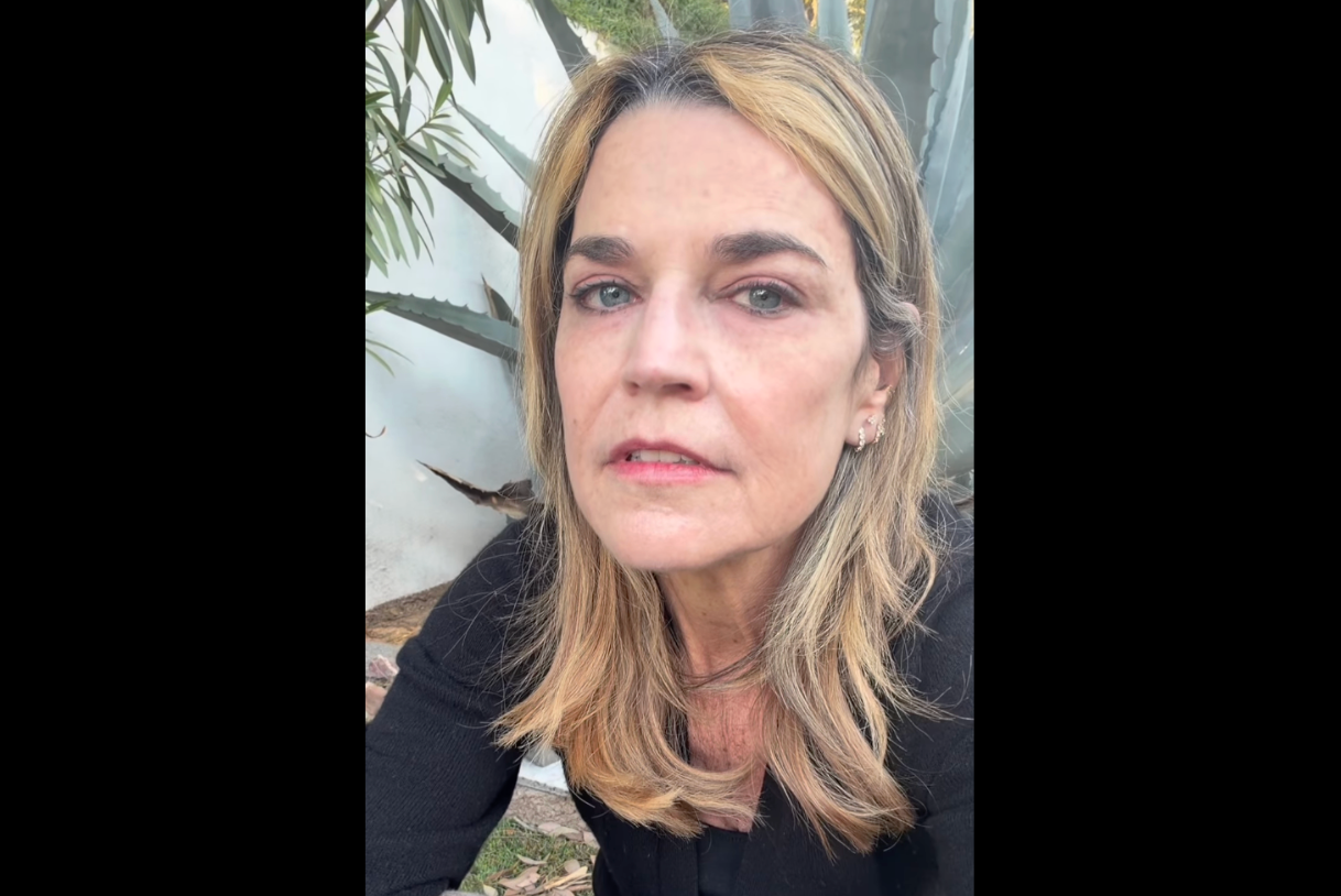 Savannah Guthrie dirigiu-se diretamente ao suposto sequestrador de sua mãe em um novo vídeo postado na noite de domingo.