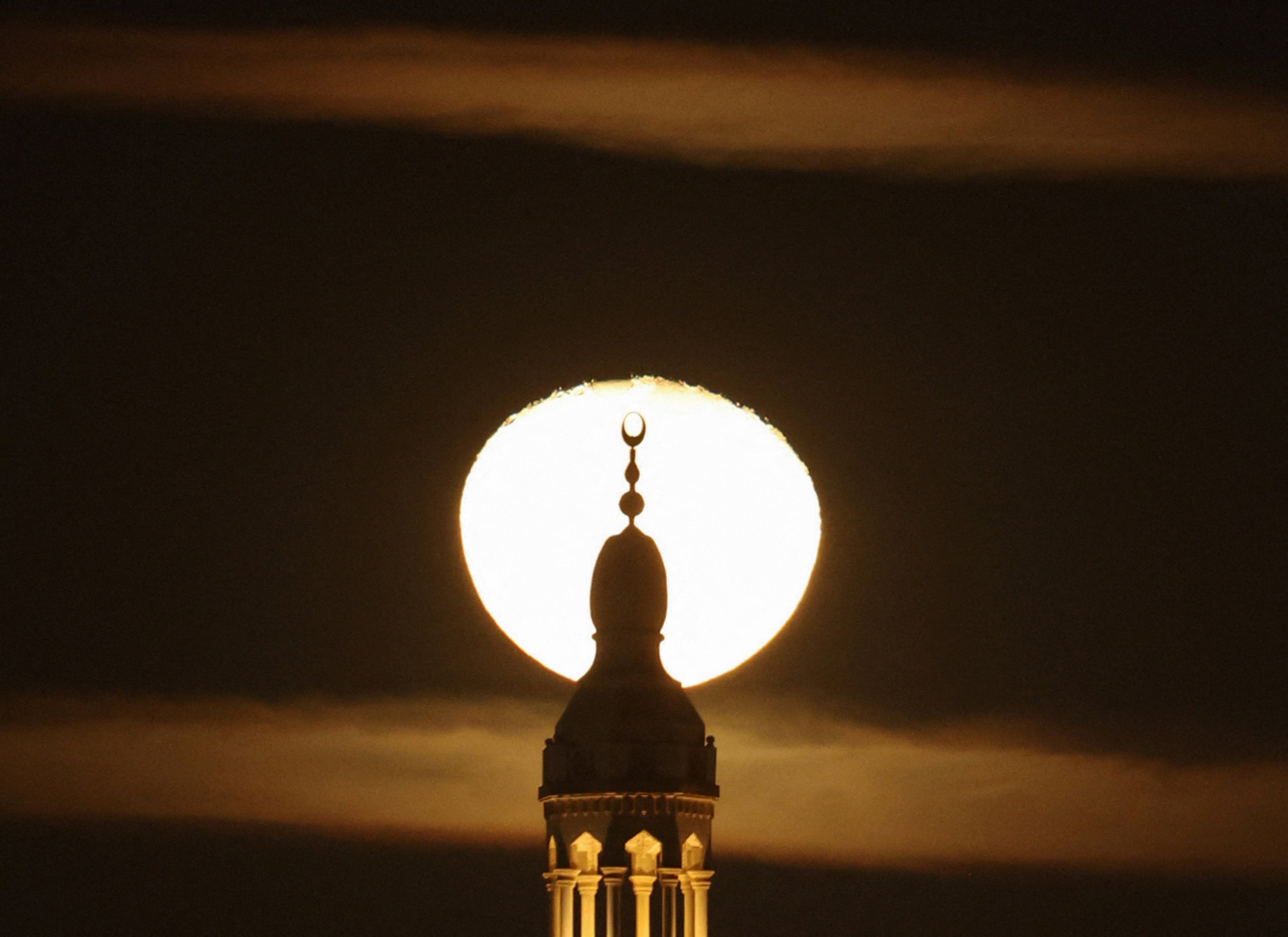 When does Ramadan start? How the moon decides when the holy month begins