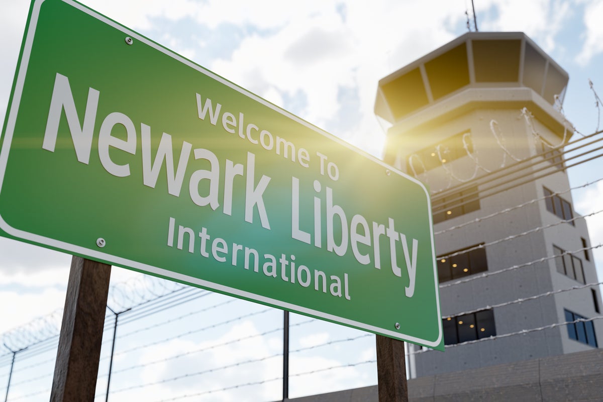 Newark Airport halts flights after air traffic control tower evacuated for ‘burning smell’