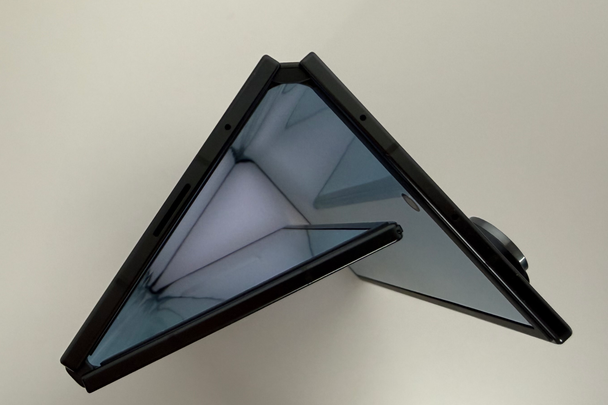 samsung-galaxy-trifold-review-independent