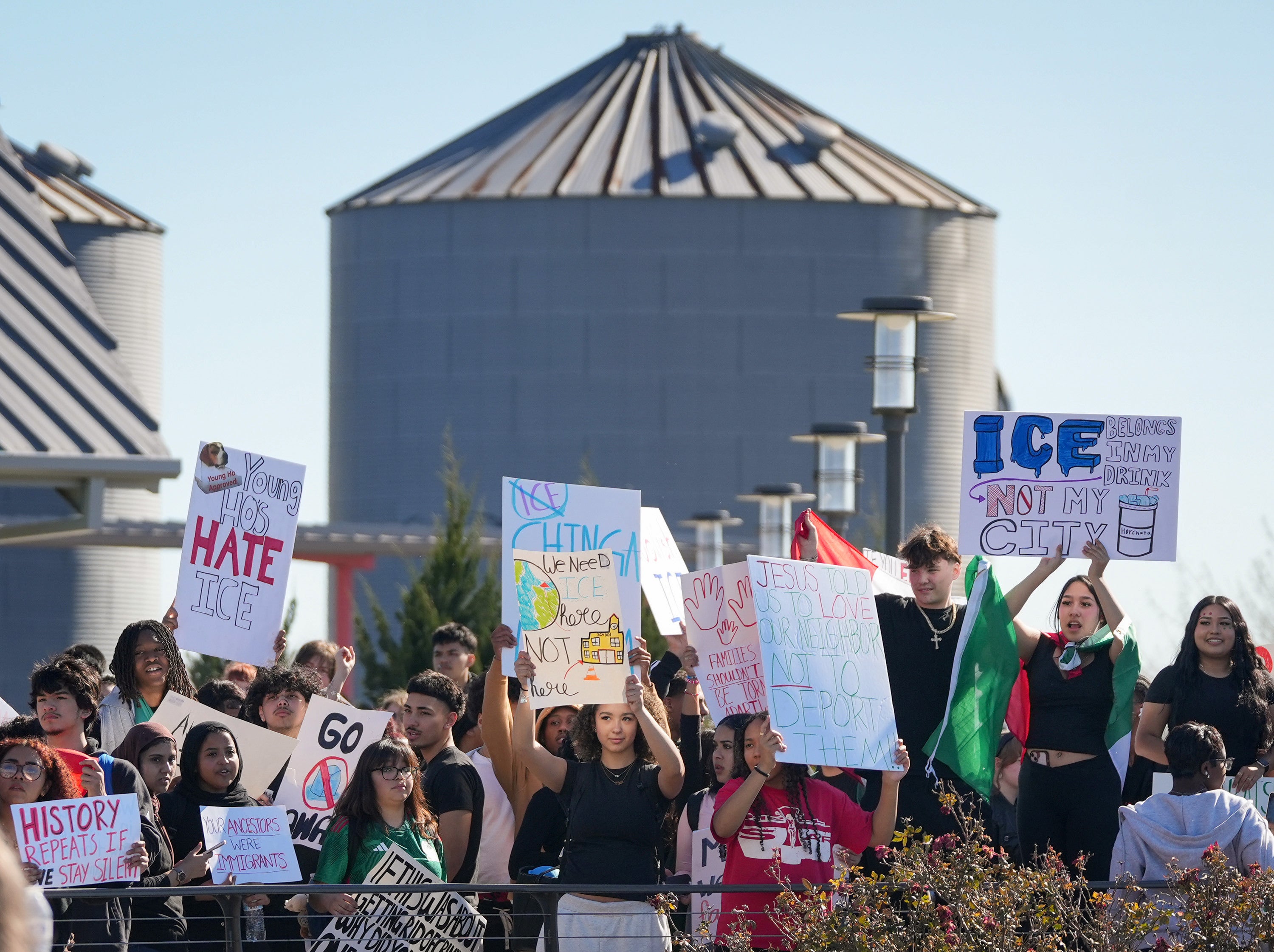 <p>Pregnant immigrant children in federal custody are being sent to a single shelter in Texas, where high school students have rallied against the Trump administration’s immigration agenda</p>