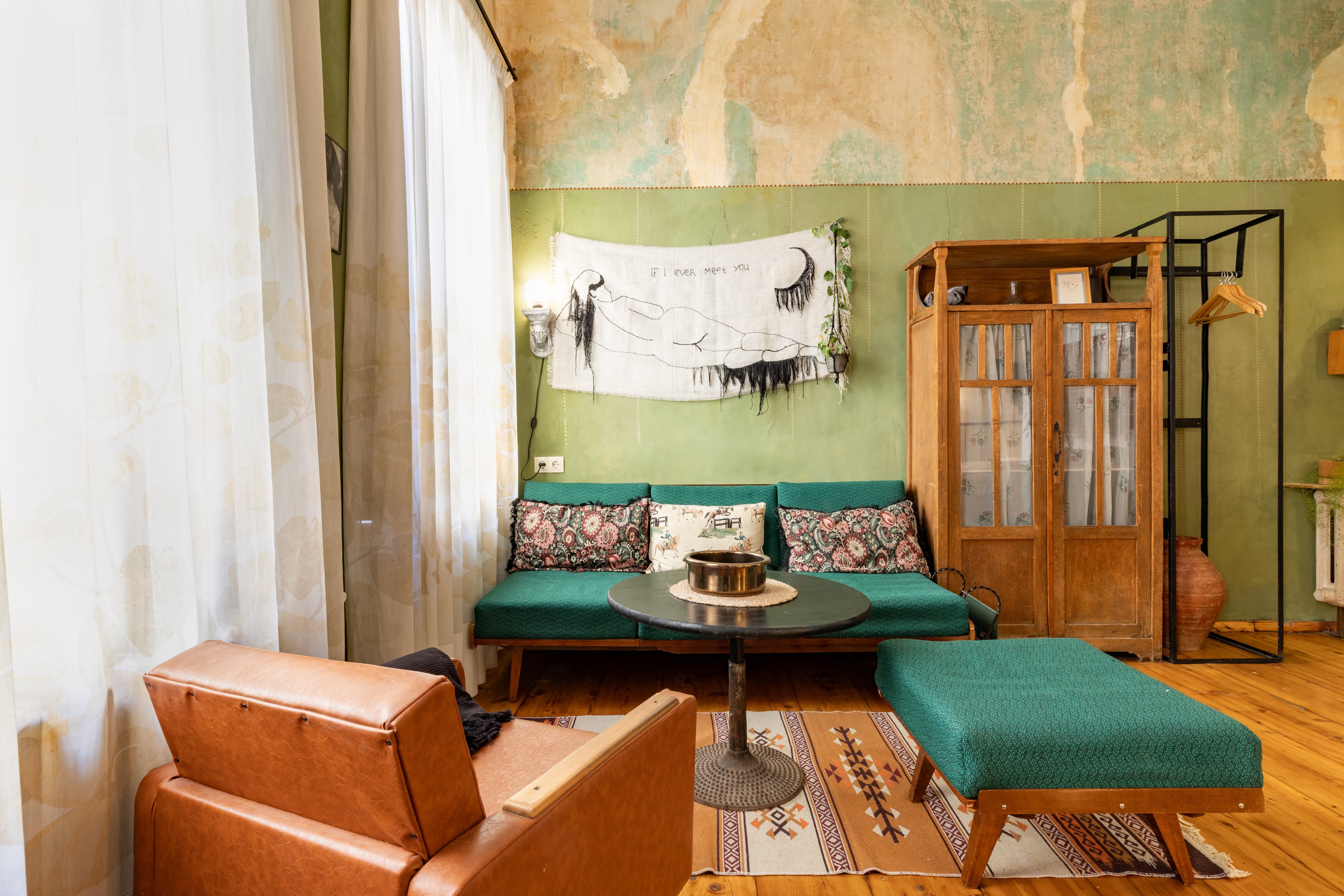 Choose a stay that suggests the owner has similar interests to you