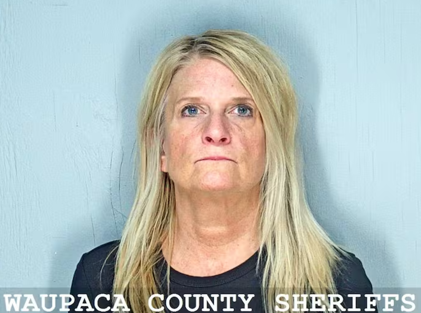 Laurie Laubenstein, 58, a teacher at Lincoln Elementary School in New London, Wisconsin, admitted to police that she started using cocaine in August 2025, authorities said