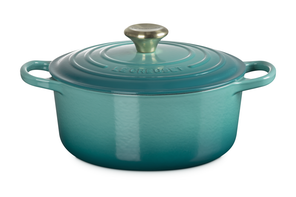  Le Creuset cast iron round casserole