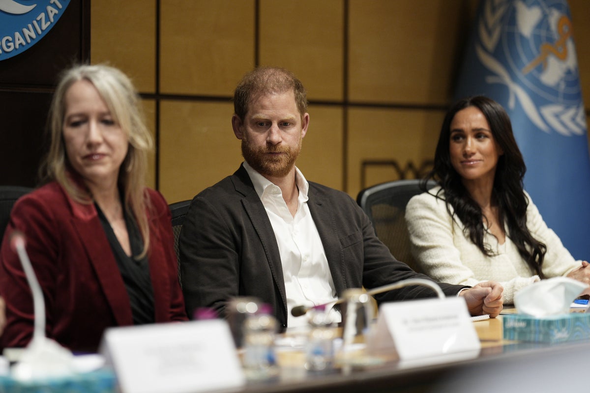 Sussexes start two-day Jordan visit with roundtable summit on refugees’ needs