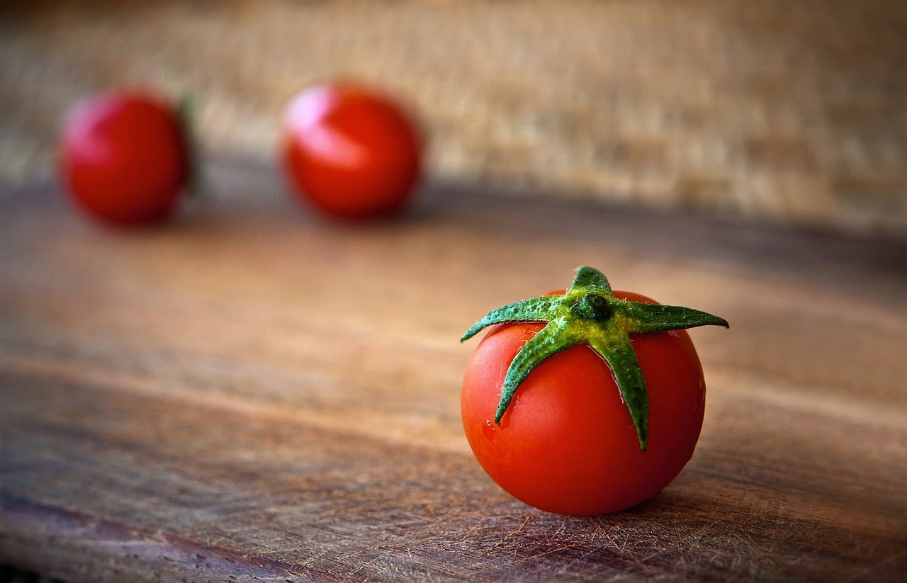 Scientists create world’s first tomatoes that smell like ‘buttered popcorn’