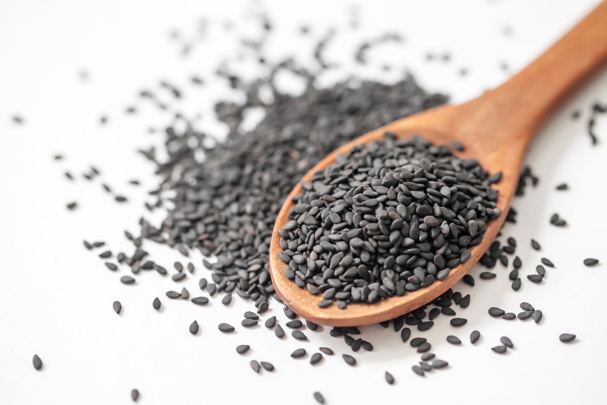 Can black sesame really reverse grey hair? Here’s the truth