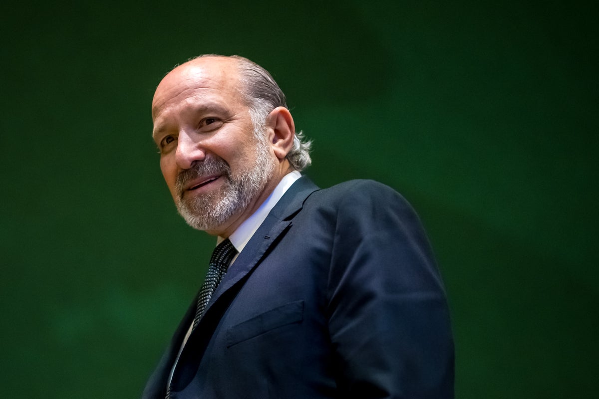 Defiant Howard Lutnick insists he did nothing wrong as Comer confirms he will testify in House Epstein probe