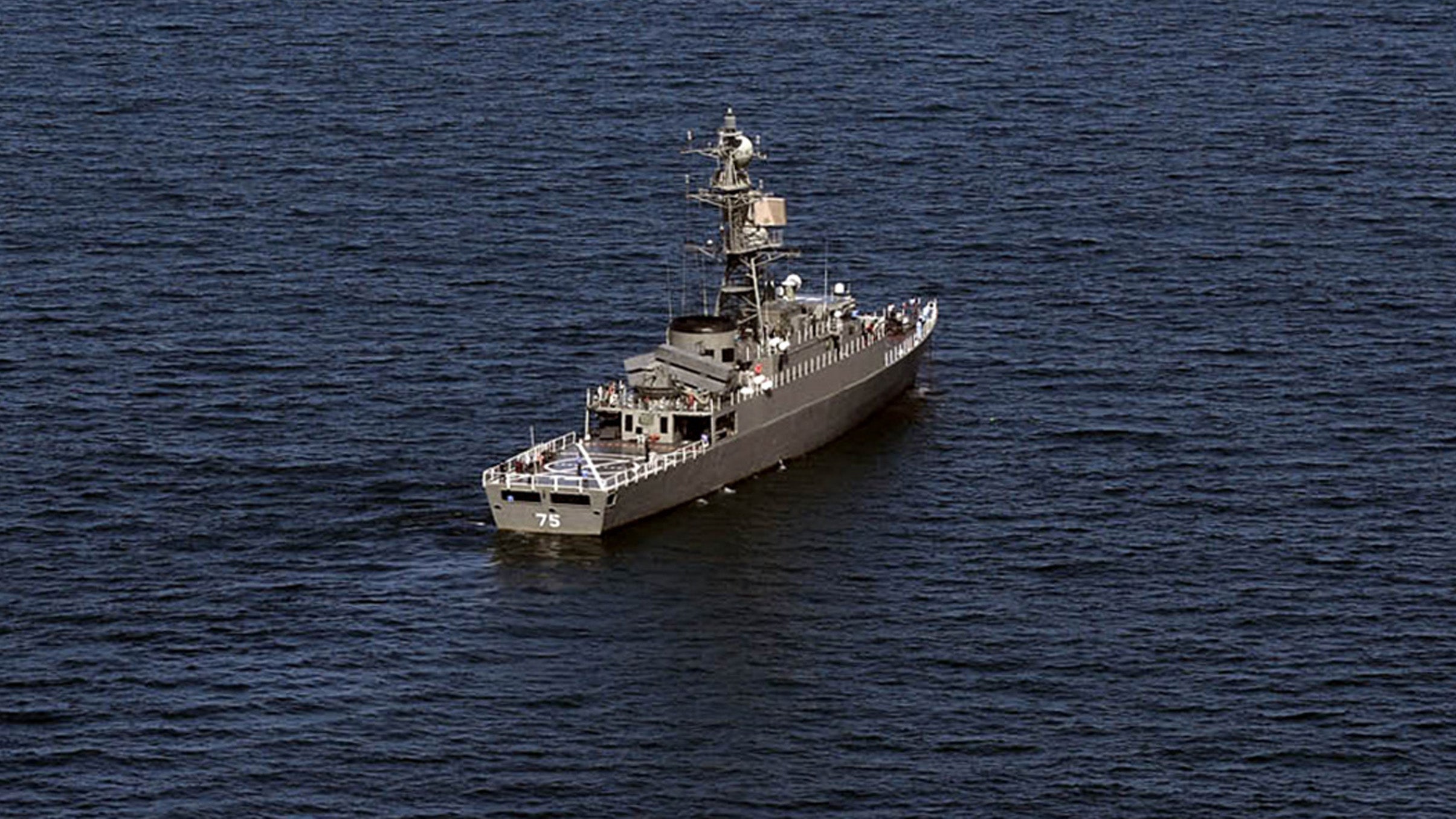 Иранский фрегат «Ирис Деня» затонул у берегов Шри-Ланки (фото из архива)