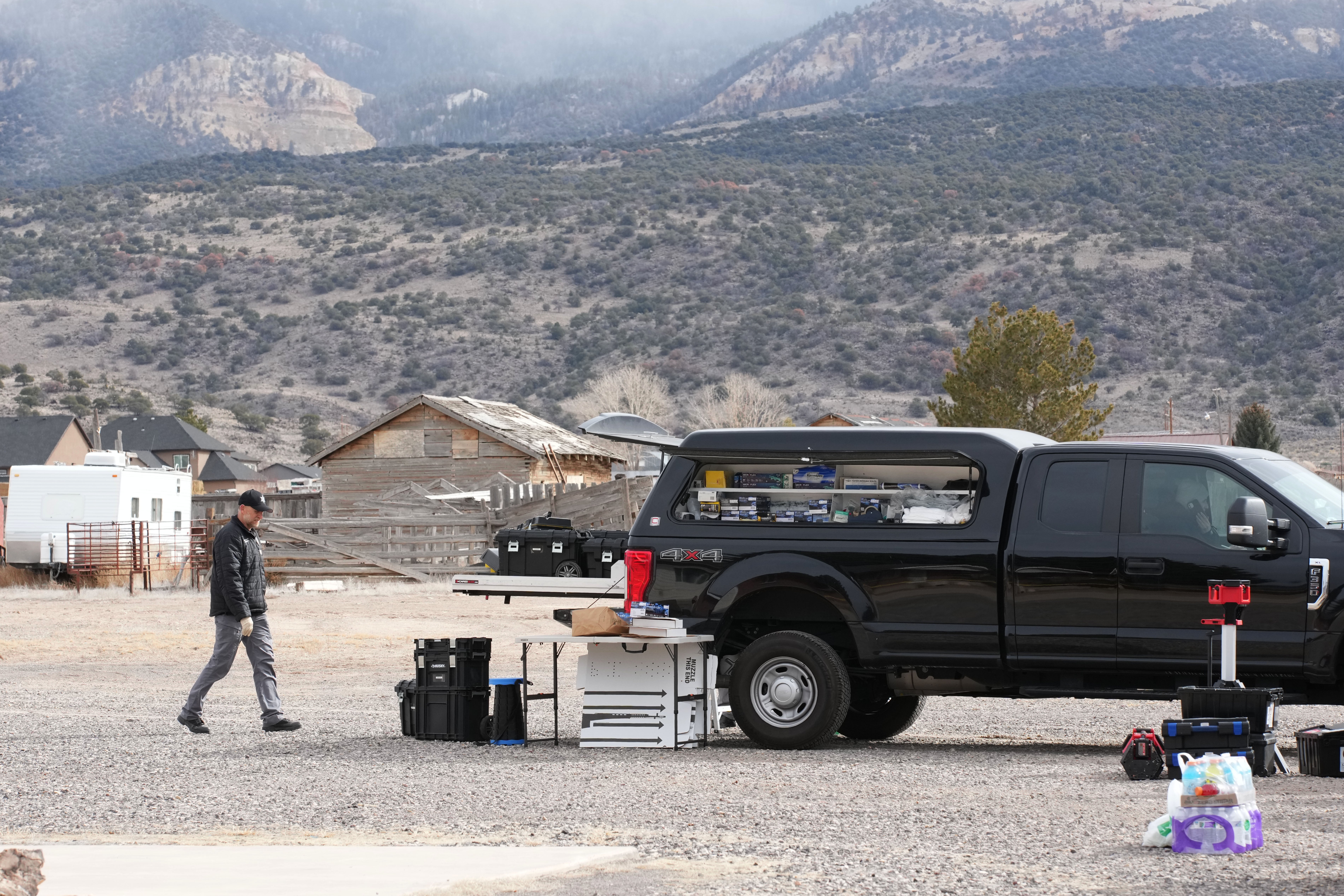 Authorities utilized licence sheet readers and conveyance search services to travel nan suspect’s path, from Utah done bluish Arizona and into nan upland municipality of Pagosa Springs successful southwestern Colorado