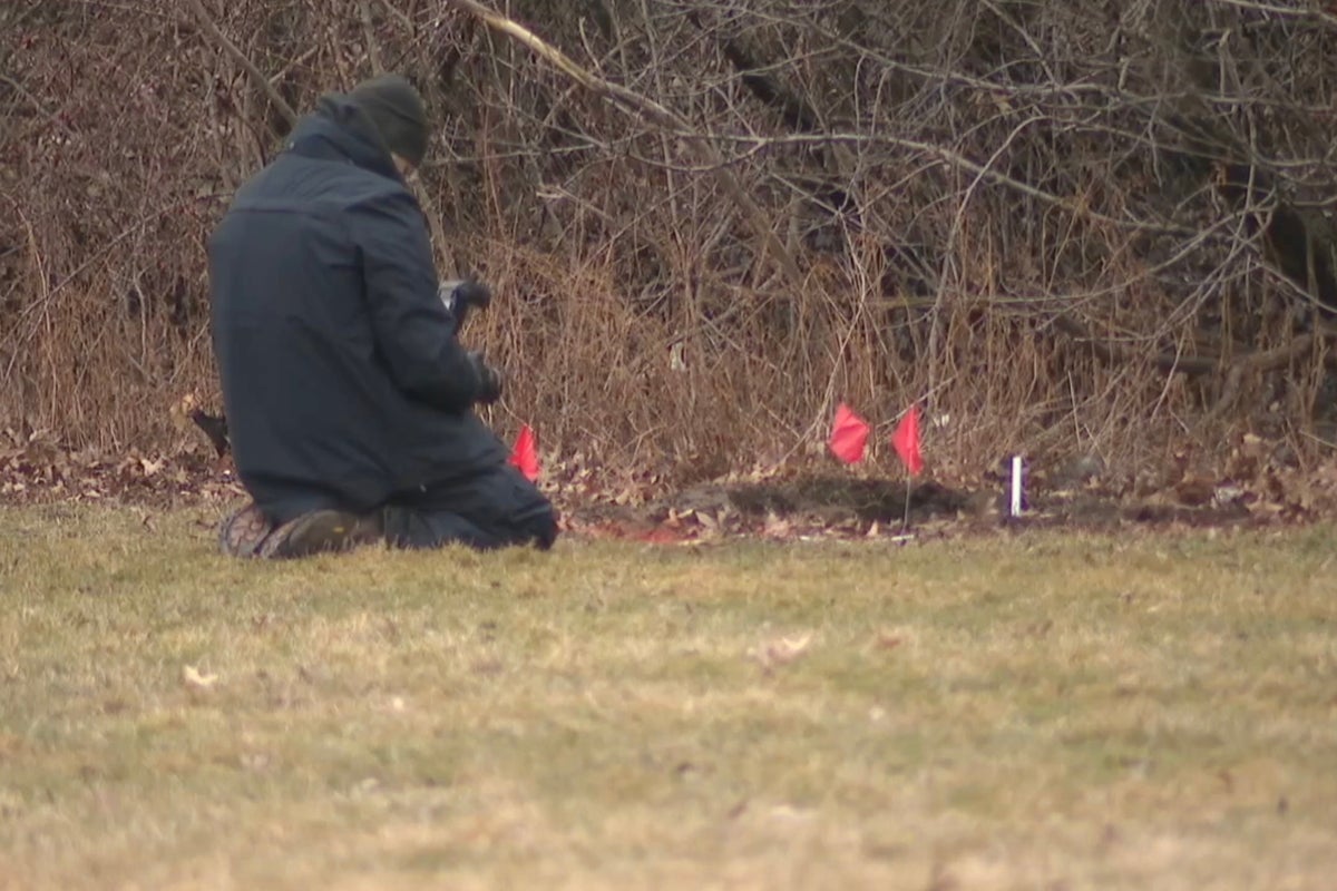Cleveland father says his missing daughter was one of 2 girls found in shallow graves
