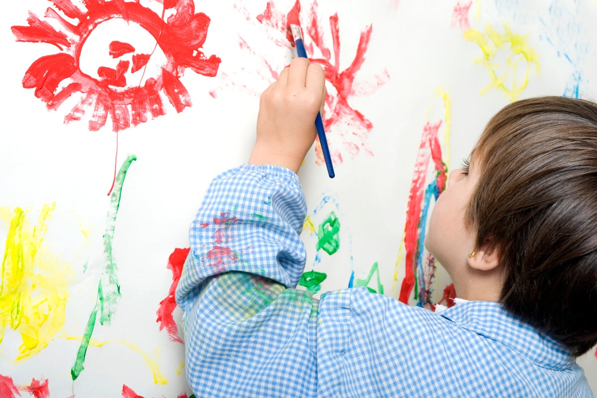 Left-handers may have competitive advantage over right-handed people