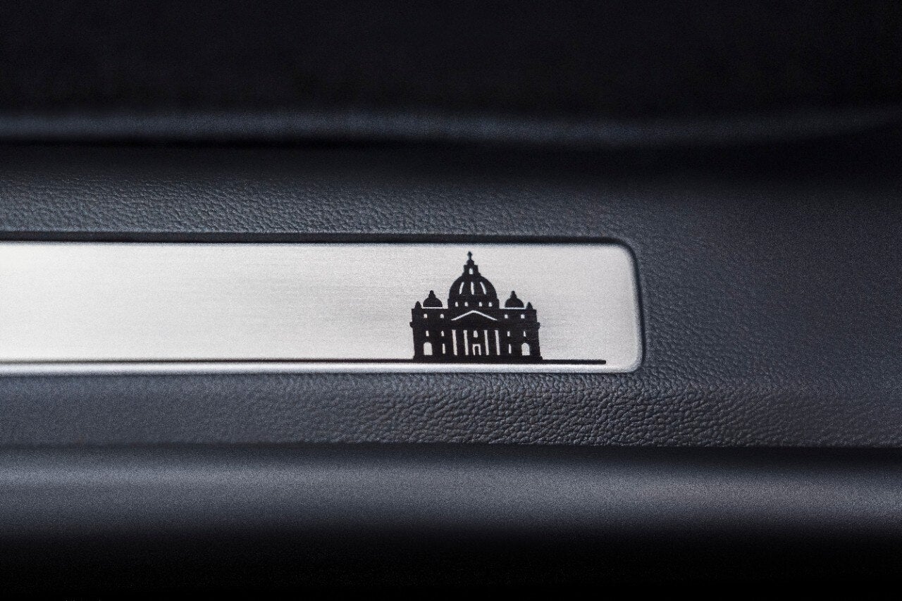 Also wrong nan car is simply a civilization engraving of St. Peter’s Basilica