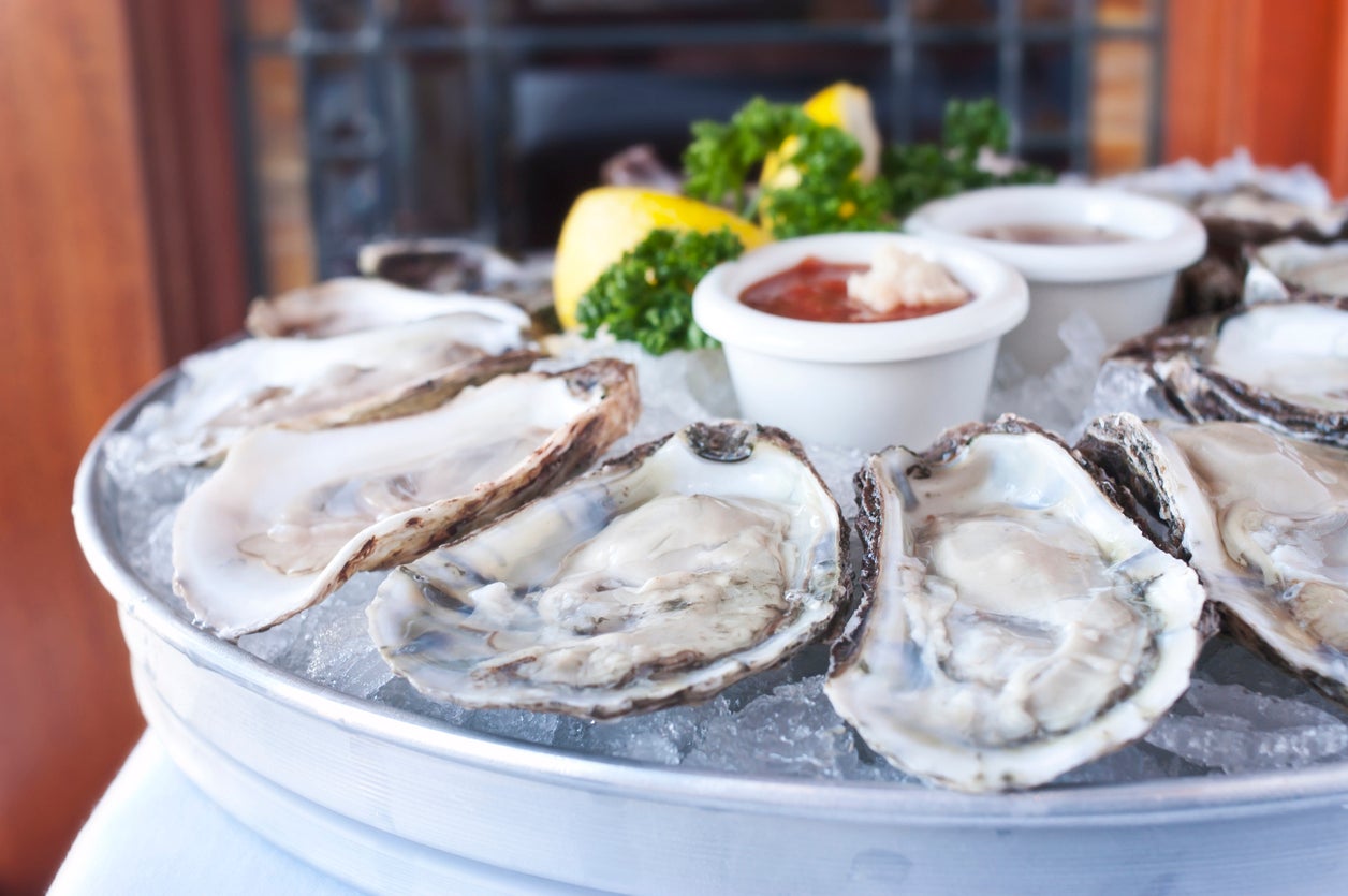 FDA issues warning over clams and oysters after possible norovirus contamination