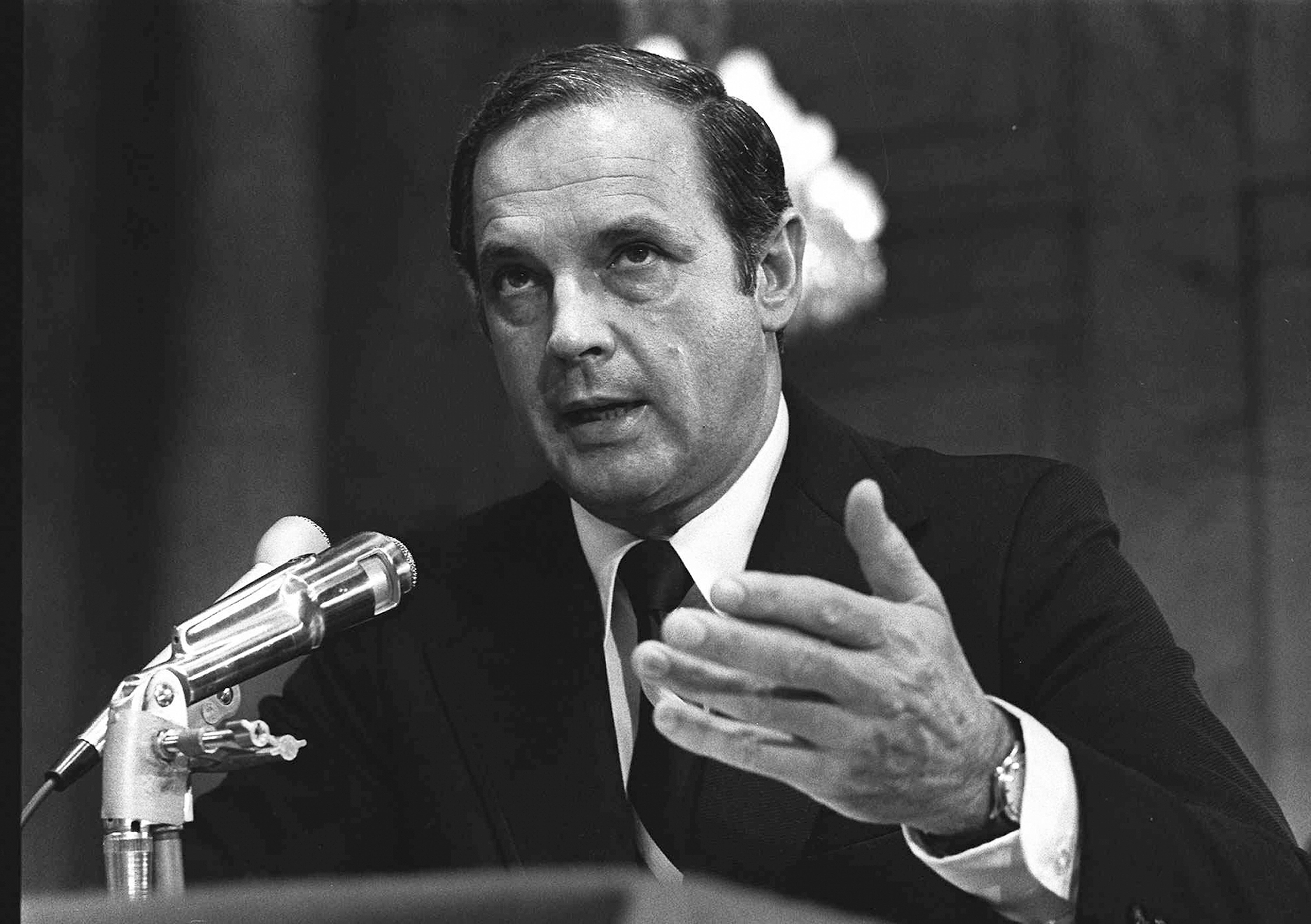 When Butterfield acknowledged that a taping system indeed existed, he was brought before a public hearing of the Senate Select Committee on Presidential Campaign Activities